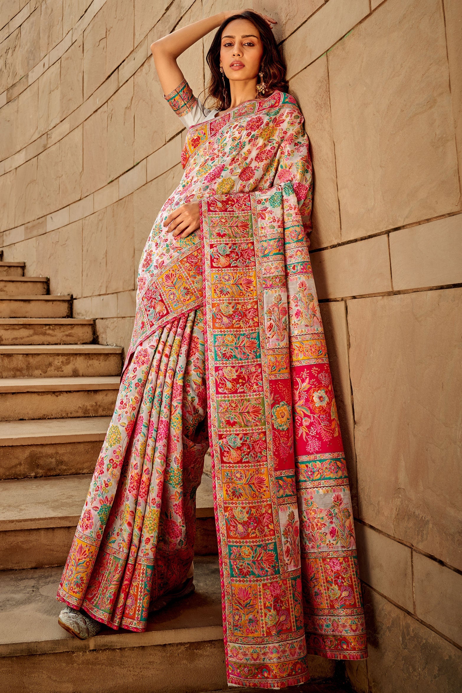 cream-woven-jamewar-kashmiri-silk-saree-zb130892_3_SareeButa.com