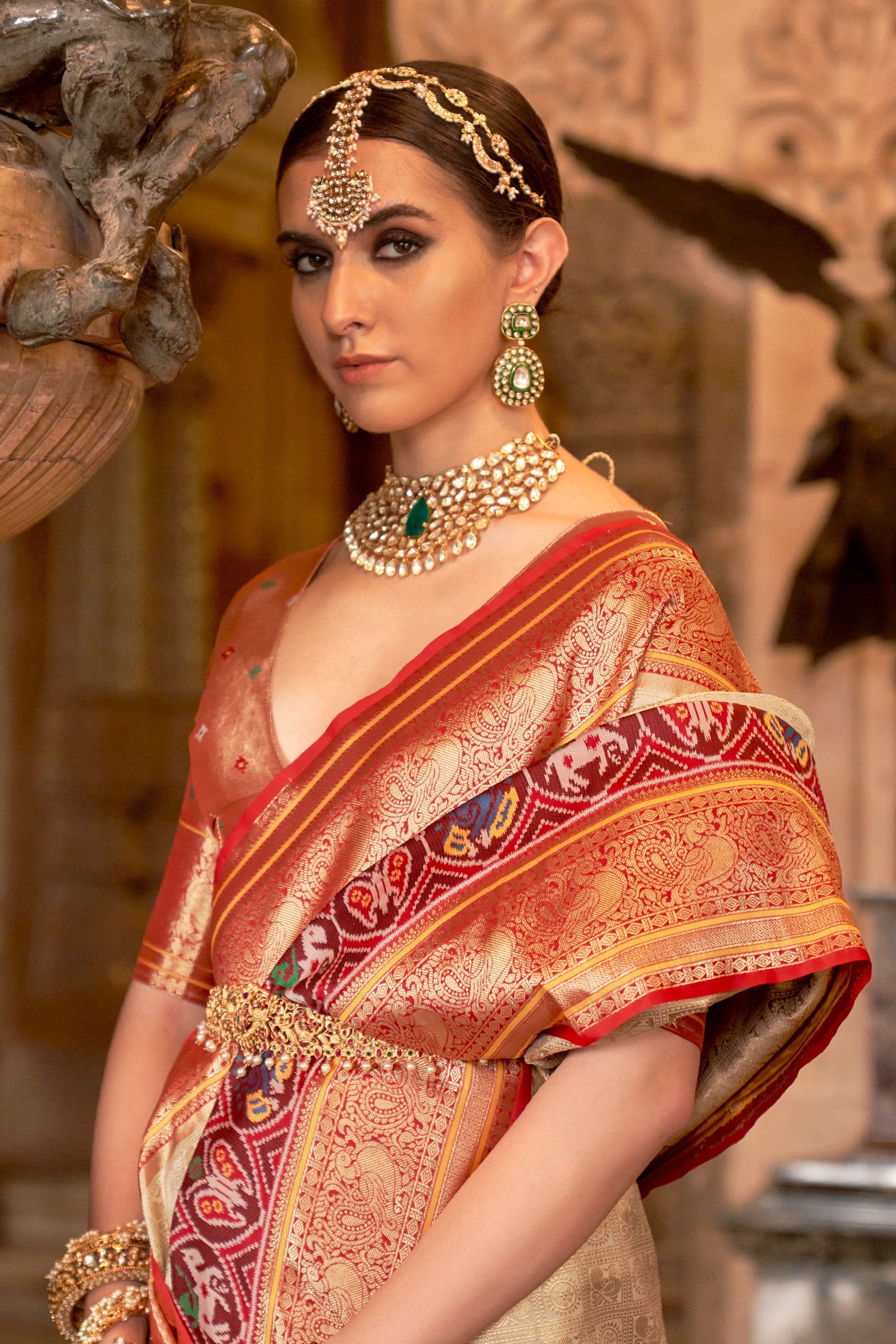 cream-woven-patola-silk-saree-zb130852_2_SareeButa.com