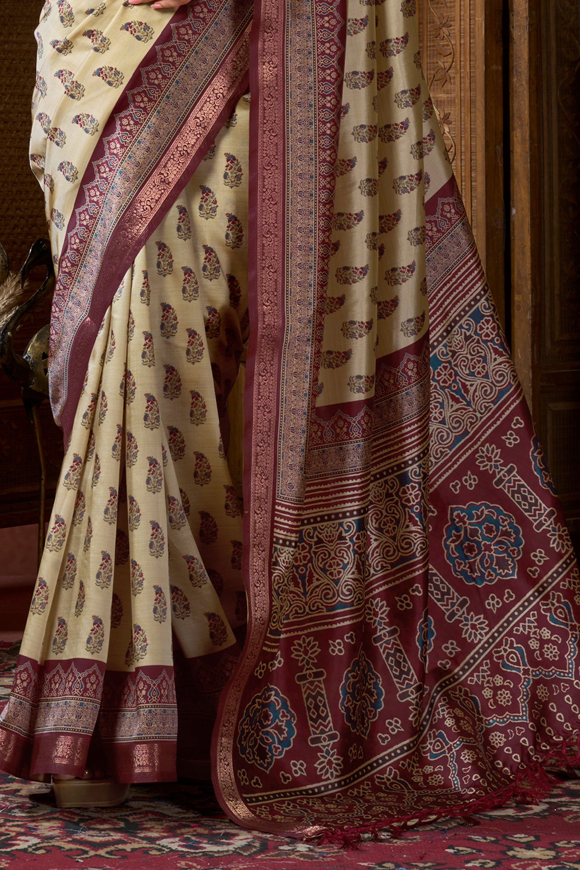 Cream Ajarakh Print Silk Saree-SAR12671_5_SareeButa.com