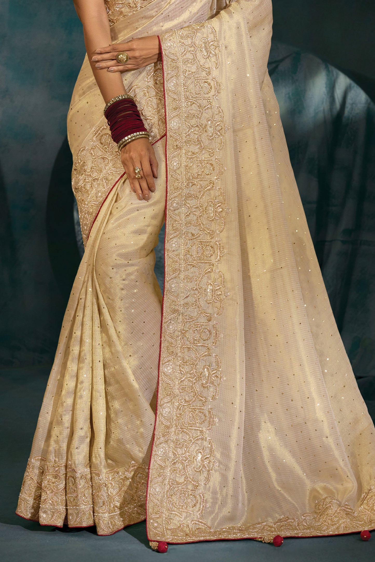 cream-embroidered-silk-saree-sar10396_6_Sareebuta.com