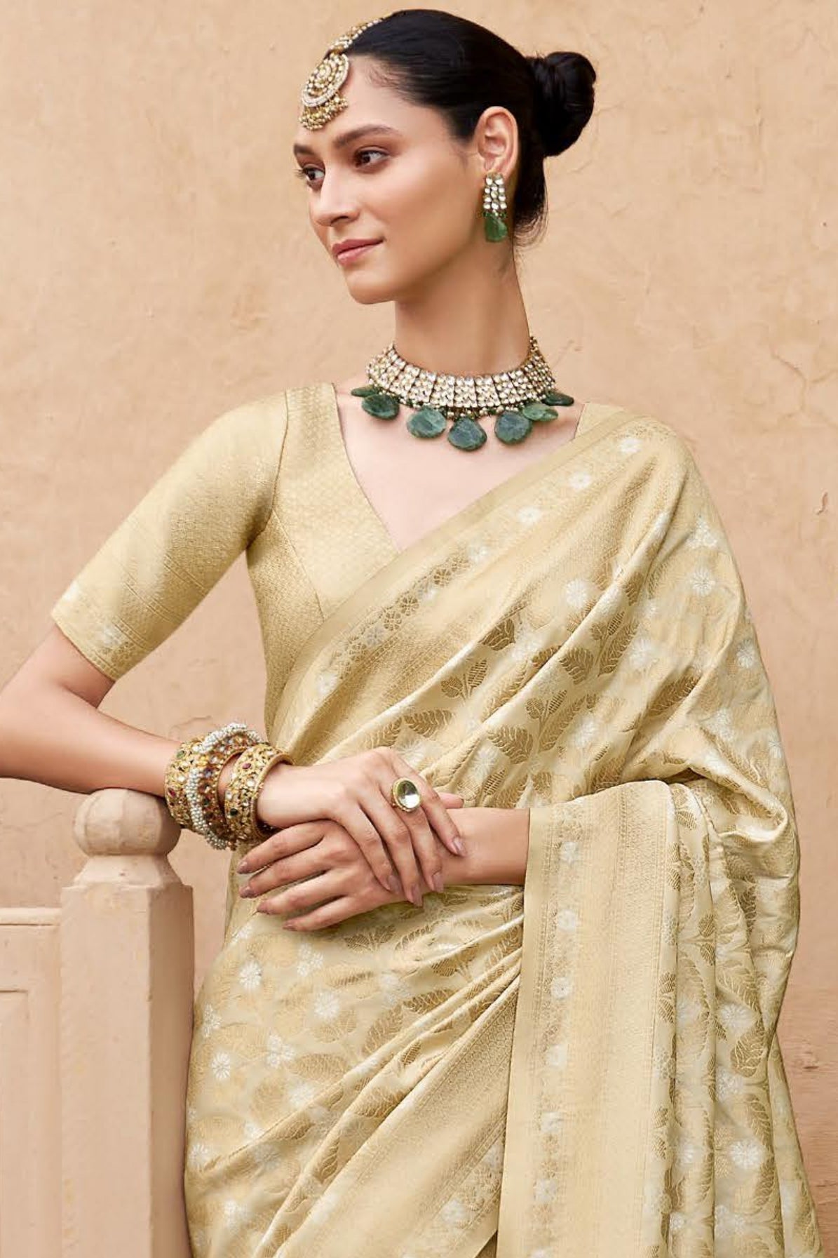 Cream Woven Banarasi Saree-ZB133392_3_SareeButa.com