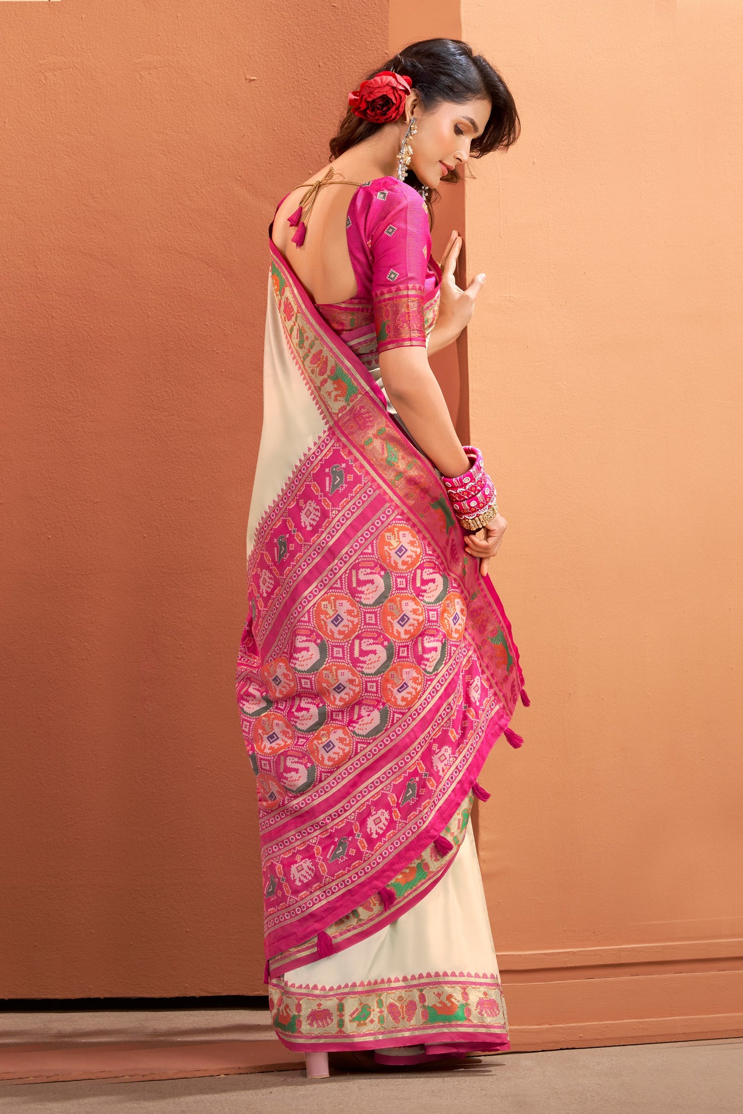 Cream Woven Patola Silk Saree-SAR10034_3_SareeButa.com