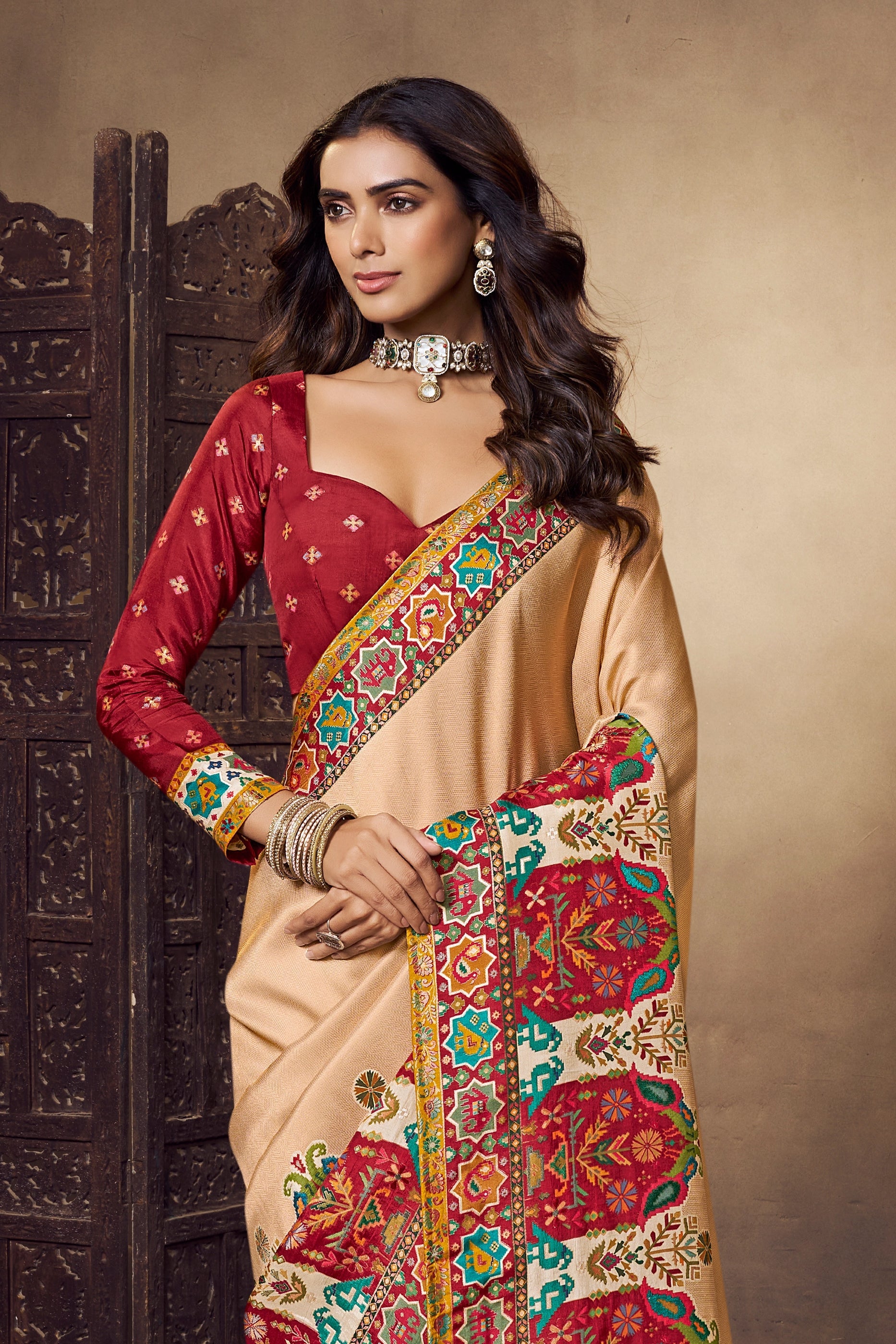 Cream Woven Viscose Silk Saree-SAR11022_4_SareeButa.com