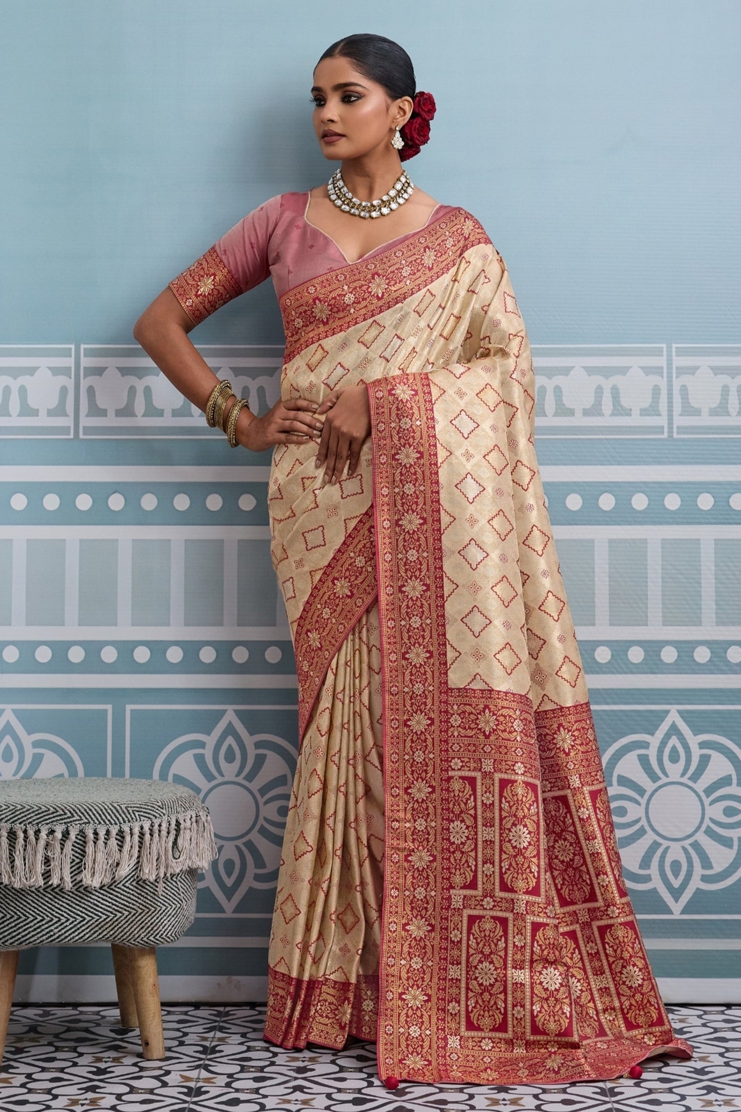 Cream and Red Woven Kanjivaram Silk Saree-SAR10375_4_SareeButa.com