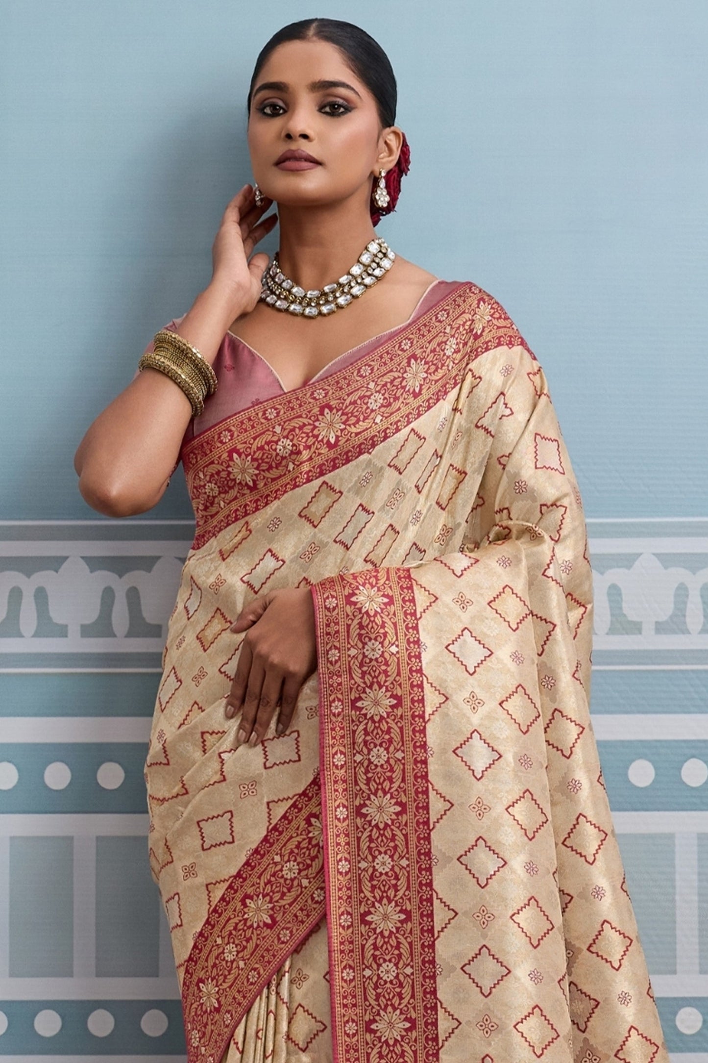 Cream and Red Woven Kanjivaram Silk Saree-SAR10375_5_SareeButa.com
