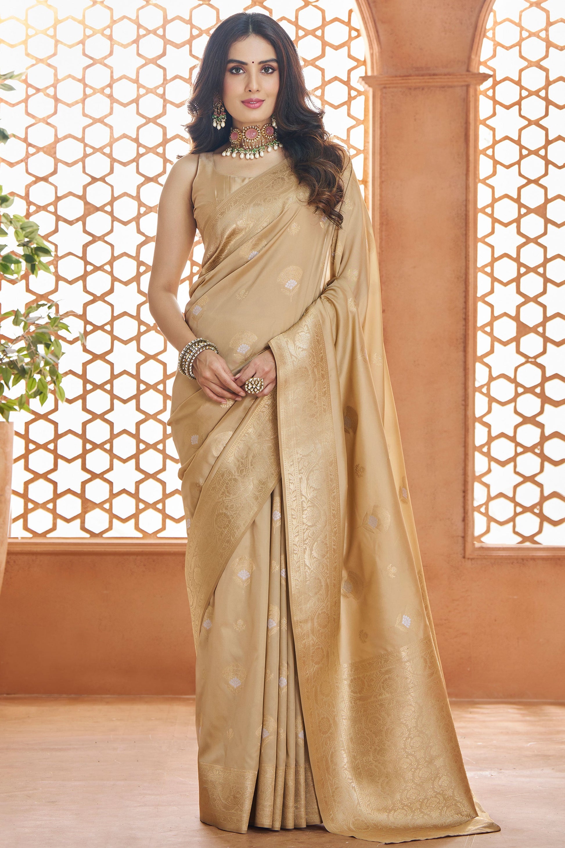 golden-banarasi-silk-saree-zb132760_1_SareeButa.com