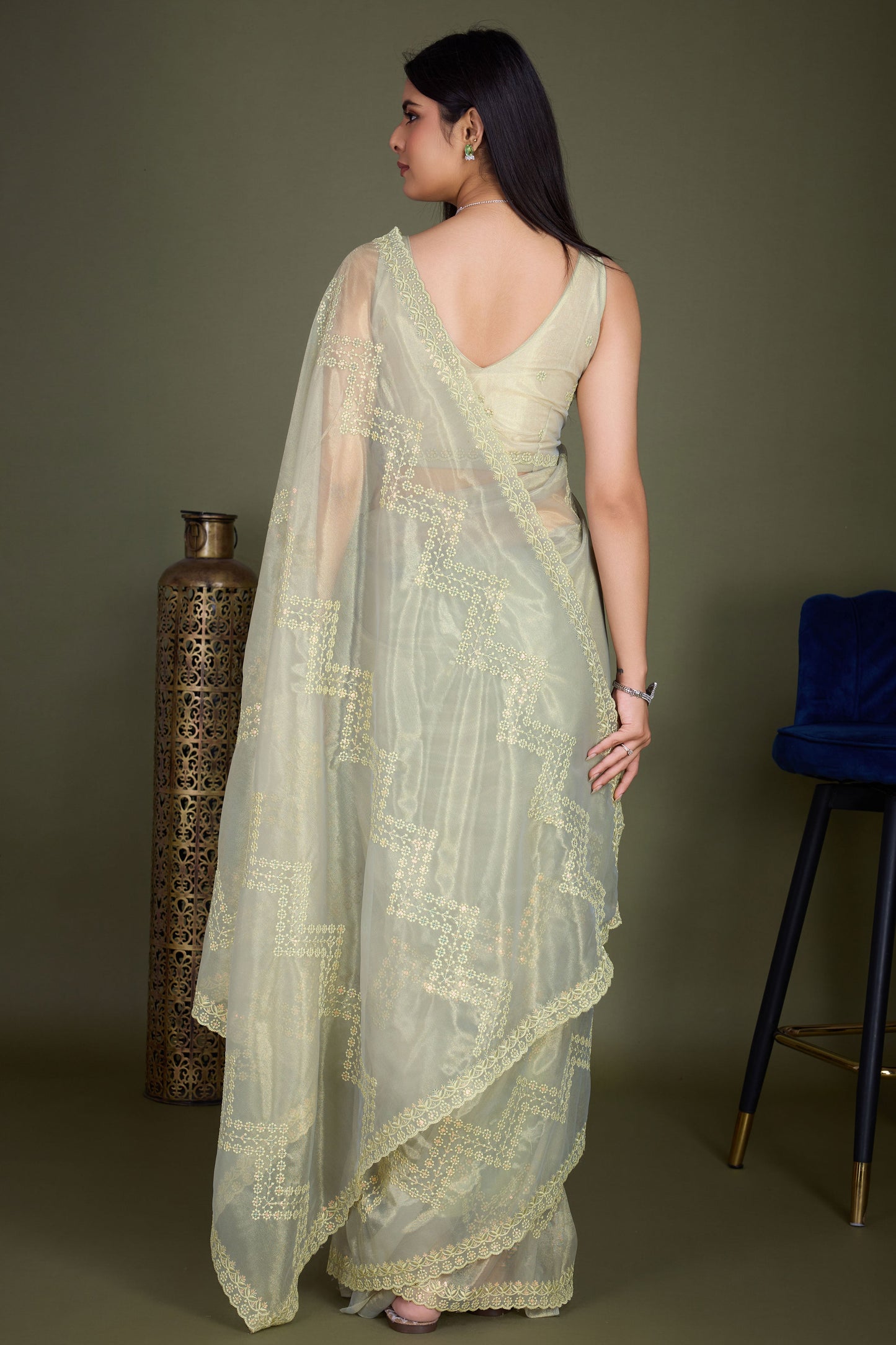 golden-shimmer-net-saree-zb132826_3_SareeButa.com