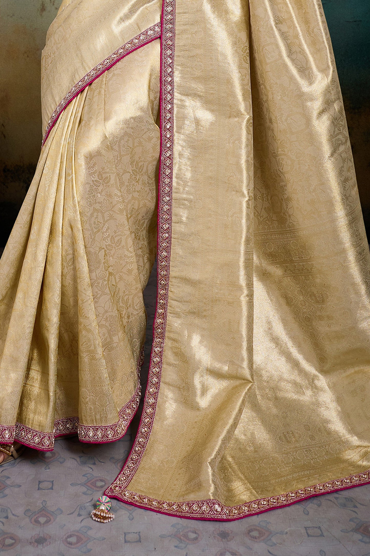 Golden Beige Woven Tissue Banarasi Saree-SAR12821_6_SareeButa.com