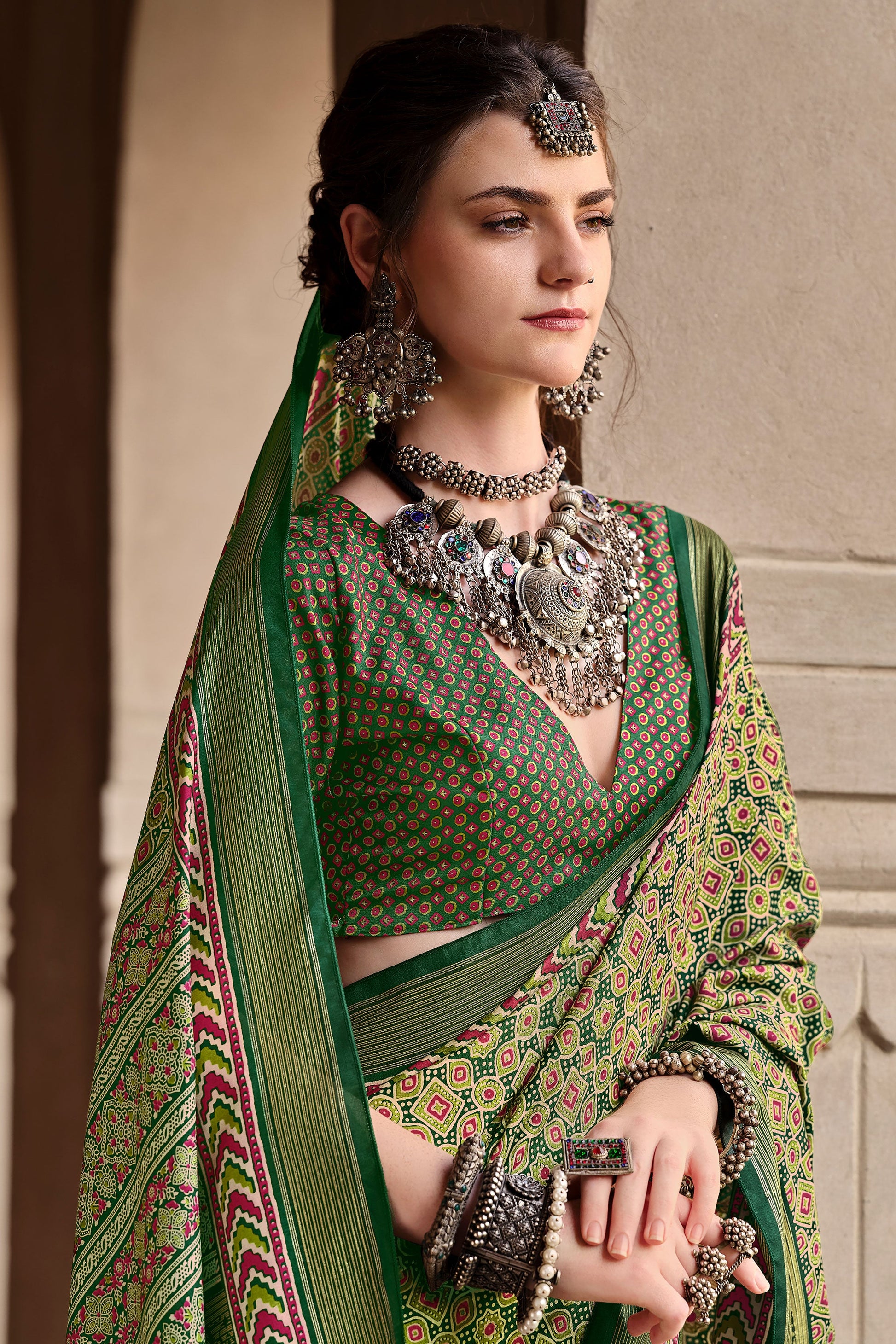 green-ajrakh-print-silk-saree-zb132875_2_SareeButa.com