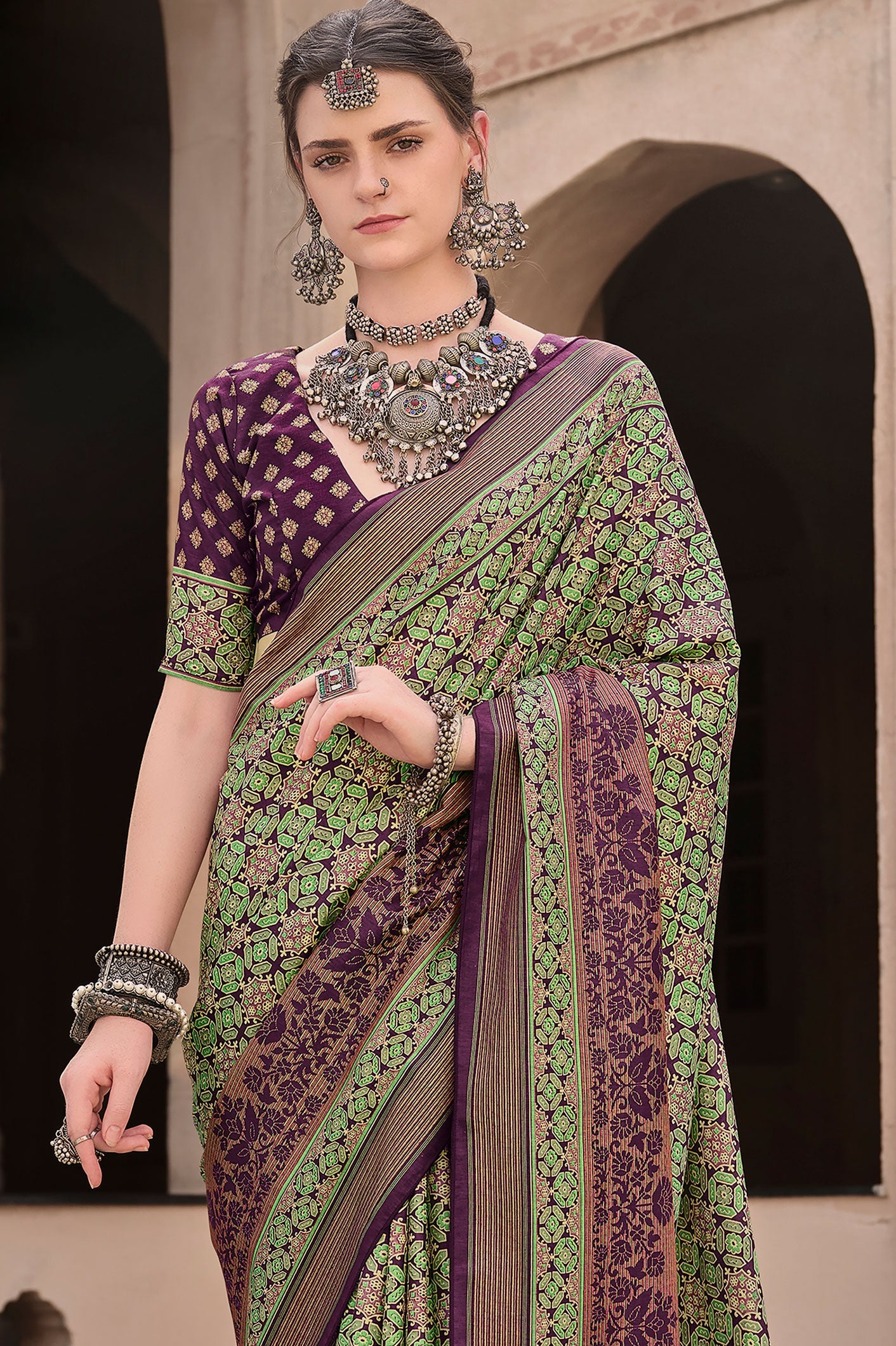 green-ajrakh-print-silk-saree-zb132881_2_SareeButa.com