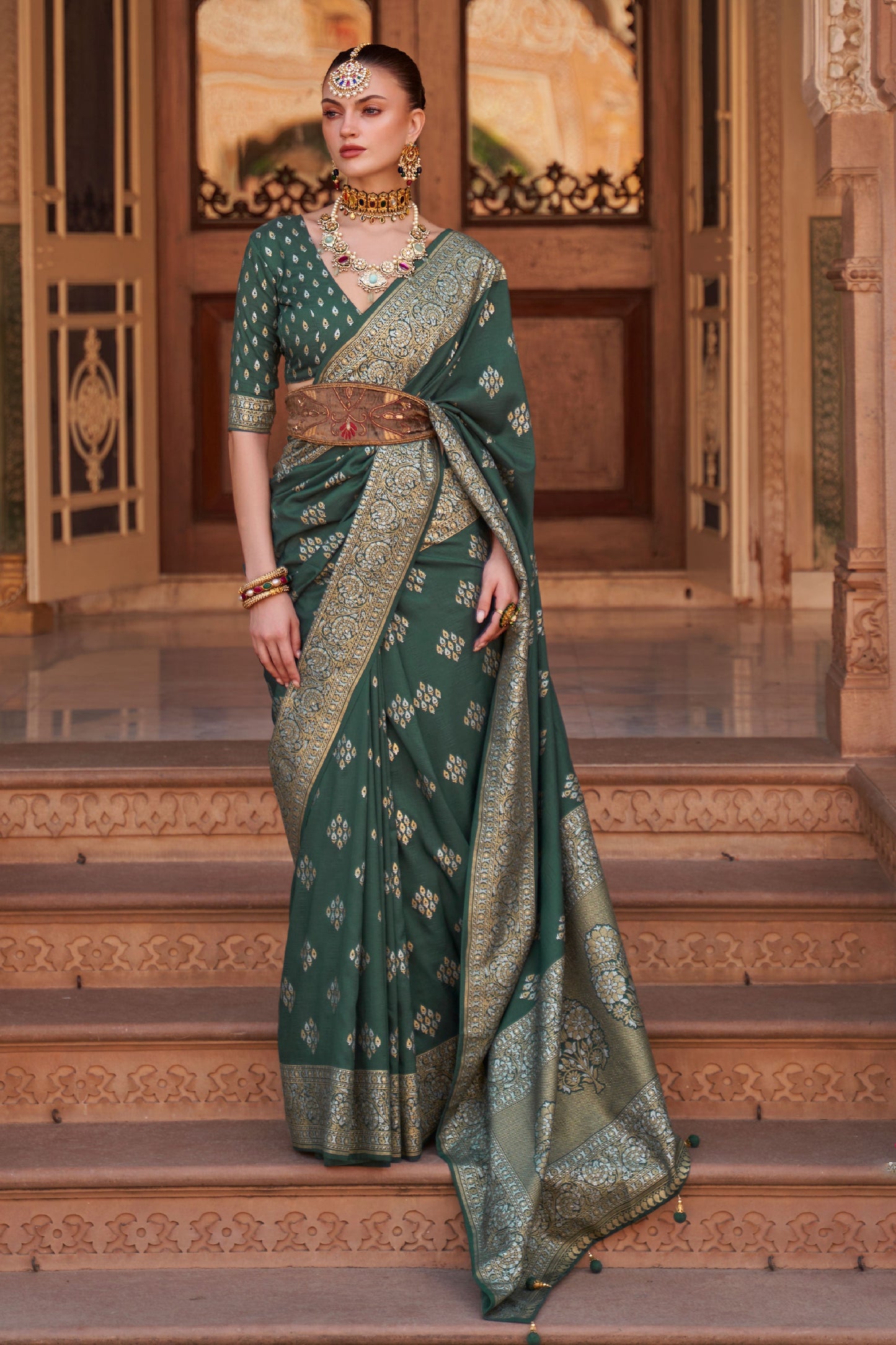 green-banarasi-silk-saree-zb130833_1_SareeButa.com