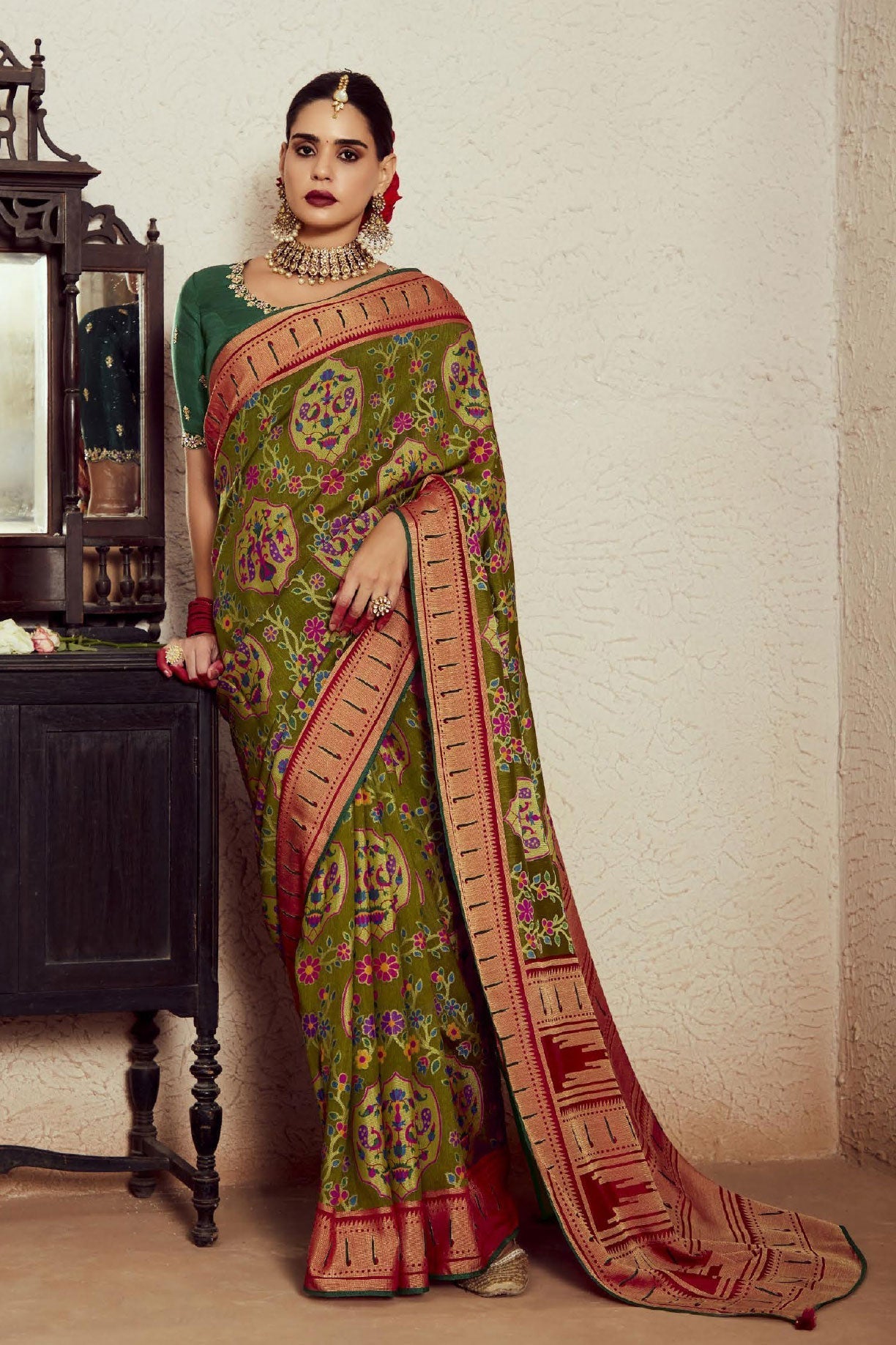 green-brasso-paithani-saree-zb131689_1_SareeButa.com