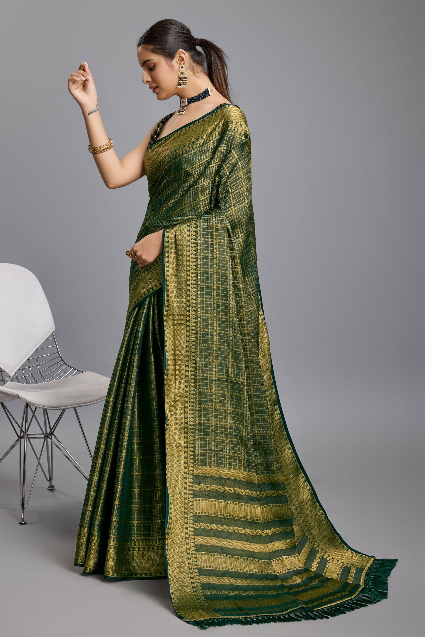 green-brocade-silk-saree-zb131948_4_SareeButa.com