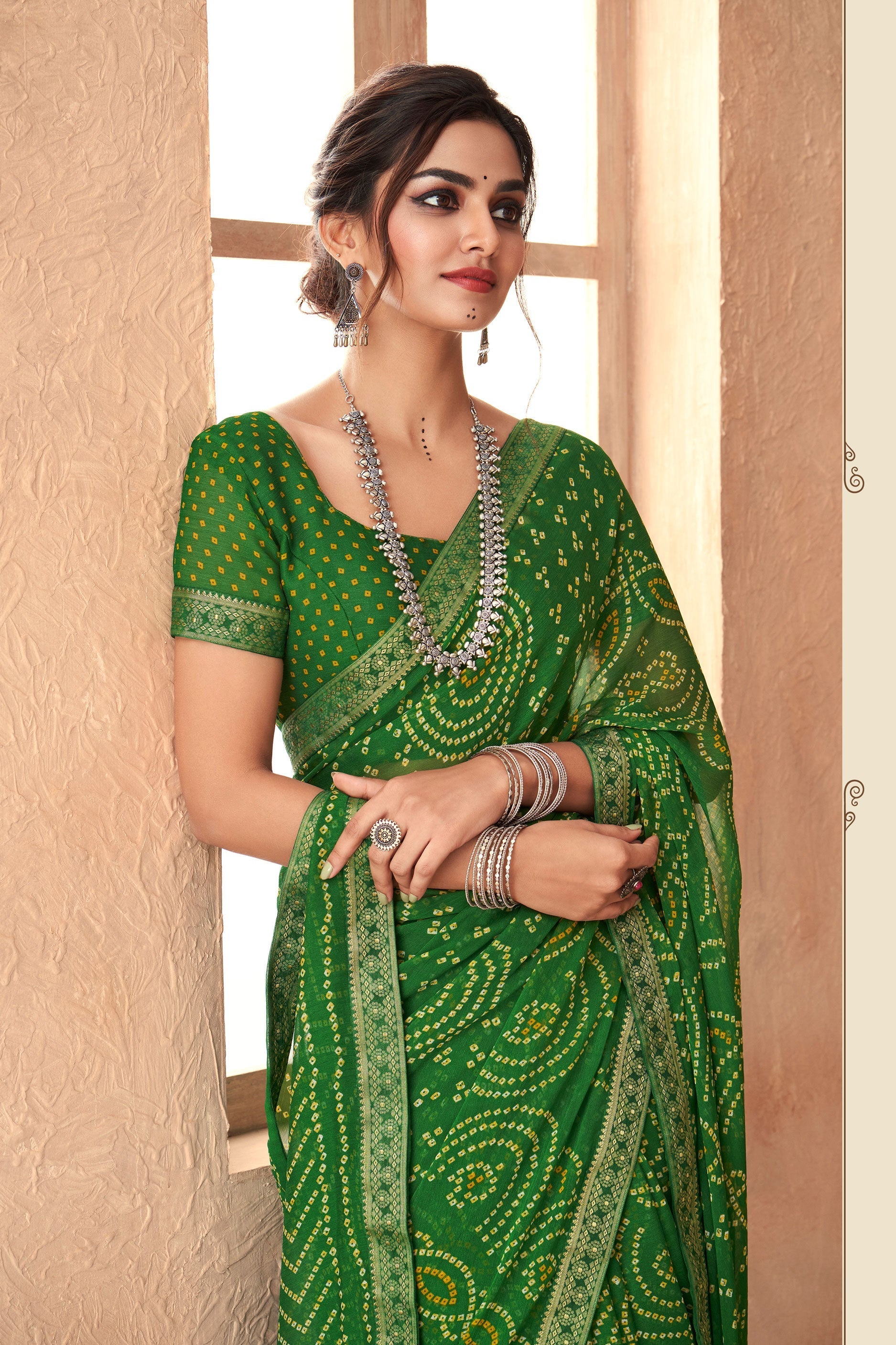 green-chiffon-printed-bandhani-saree-zb131327_2_SareeButa.com