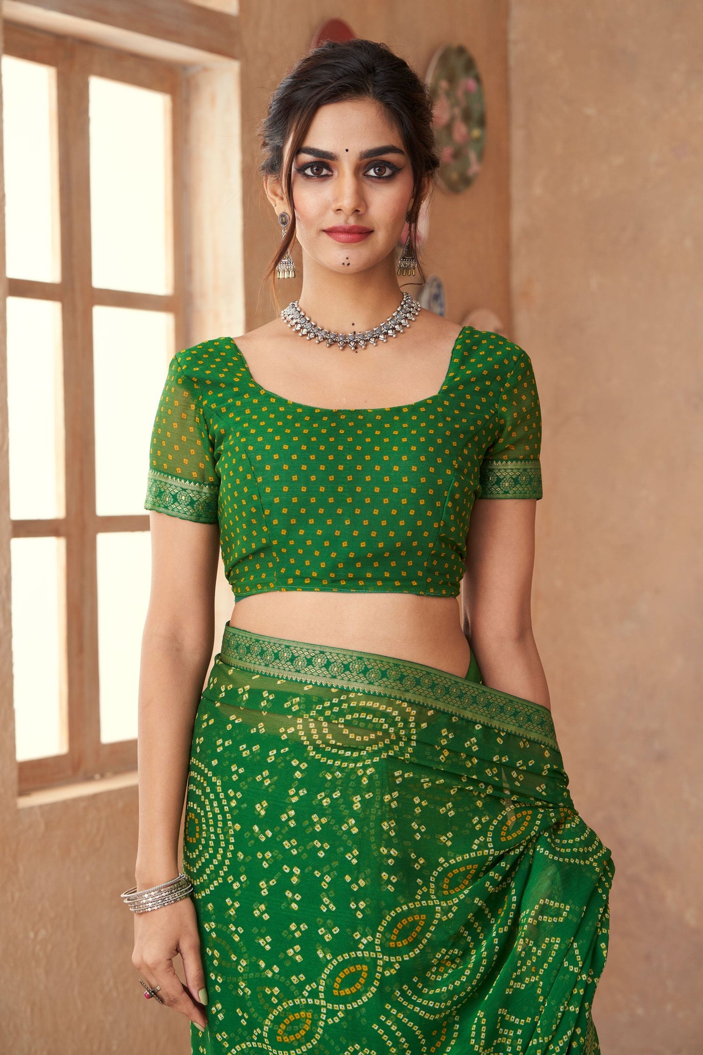 green-chiffon-printed-bandhani-saree-zb131327_3_SareeButa.com