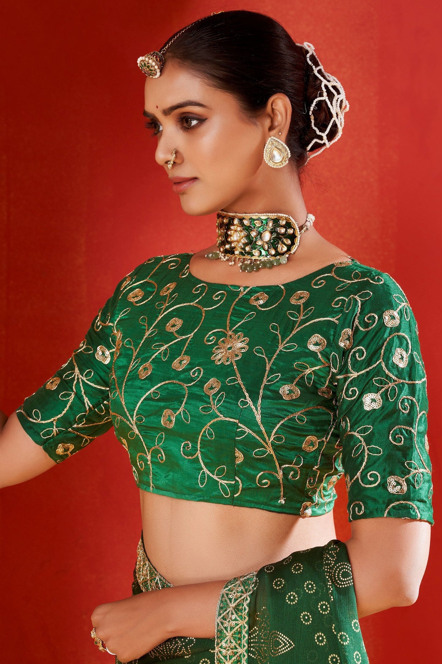 green-embroidered-chiffon-bandhani-saree-zb131250_3_SareeButa.com