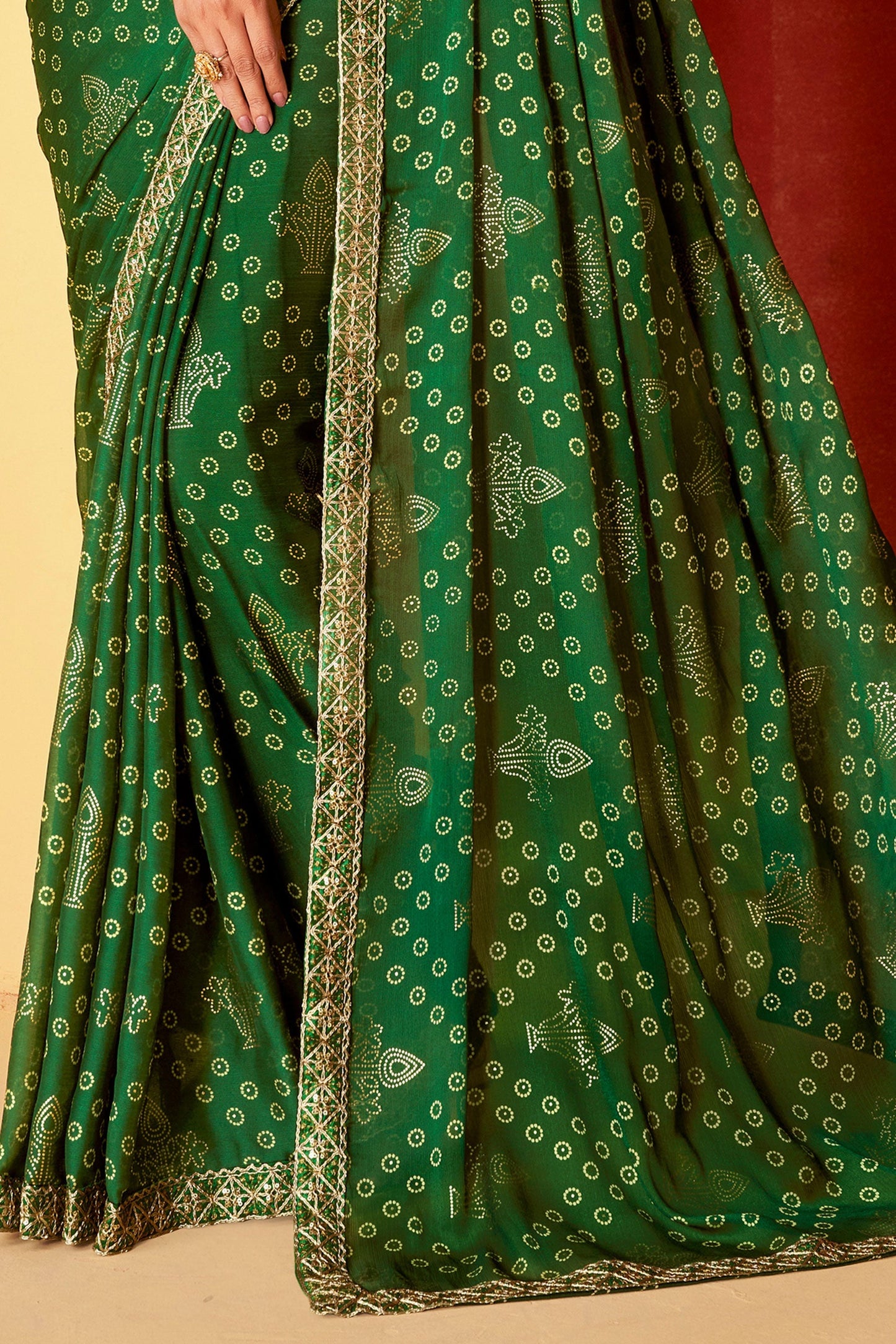 green-embroidered-chiffon-bandhani-saree-zb131250_4_SareeButa.com