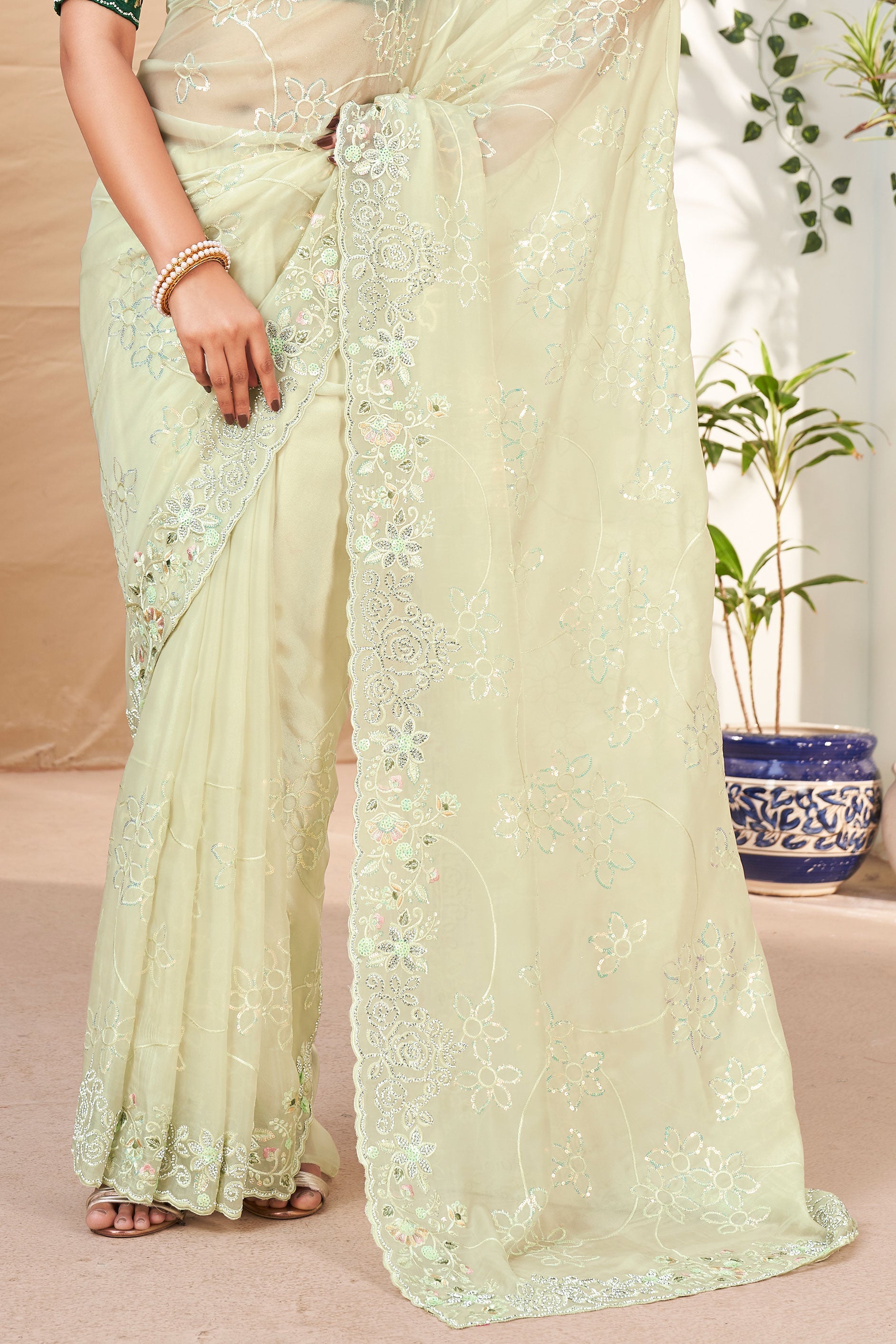 green-embroidered-silk-saree-zb132112_3_SareeButa.com