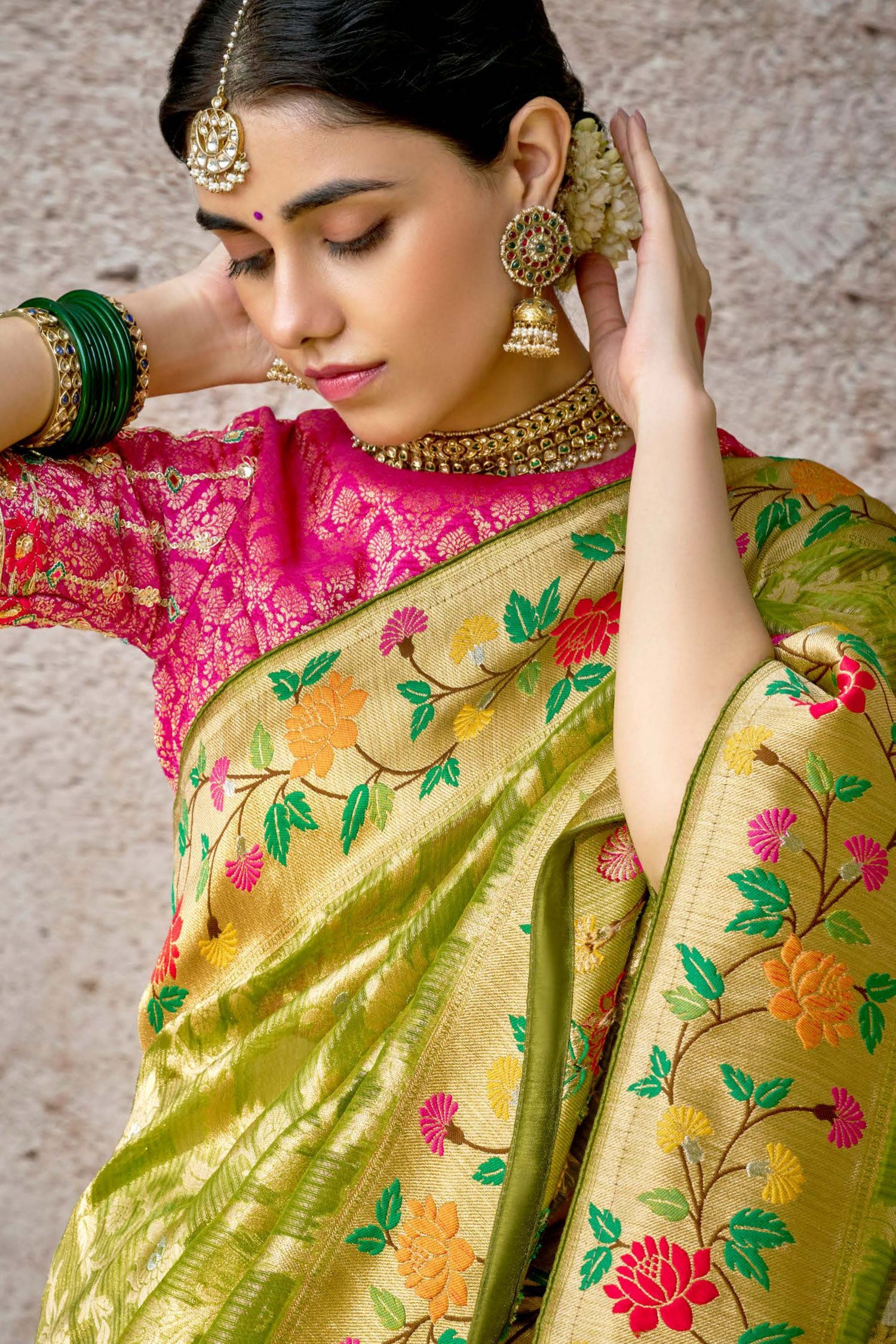 green-kora-silk-banarasi-saree-zb132843_3_SareeButa.com