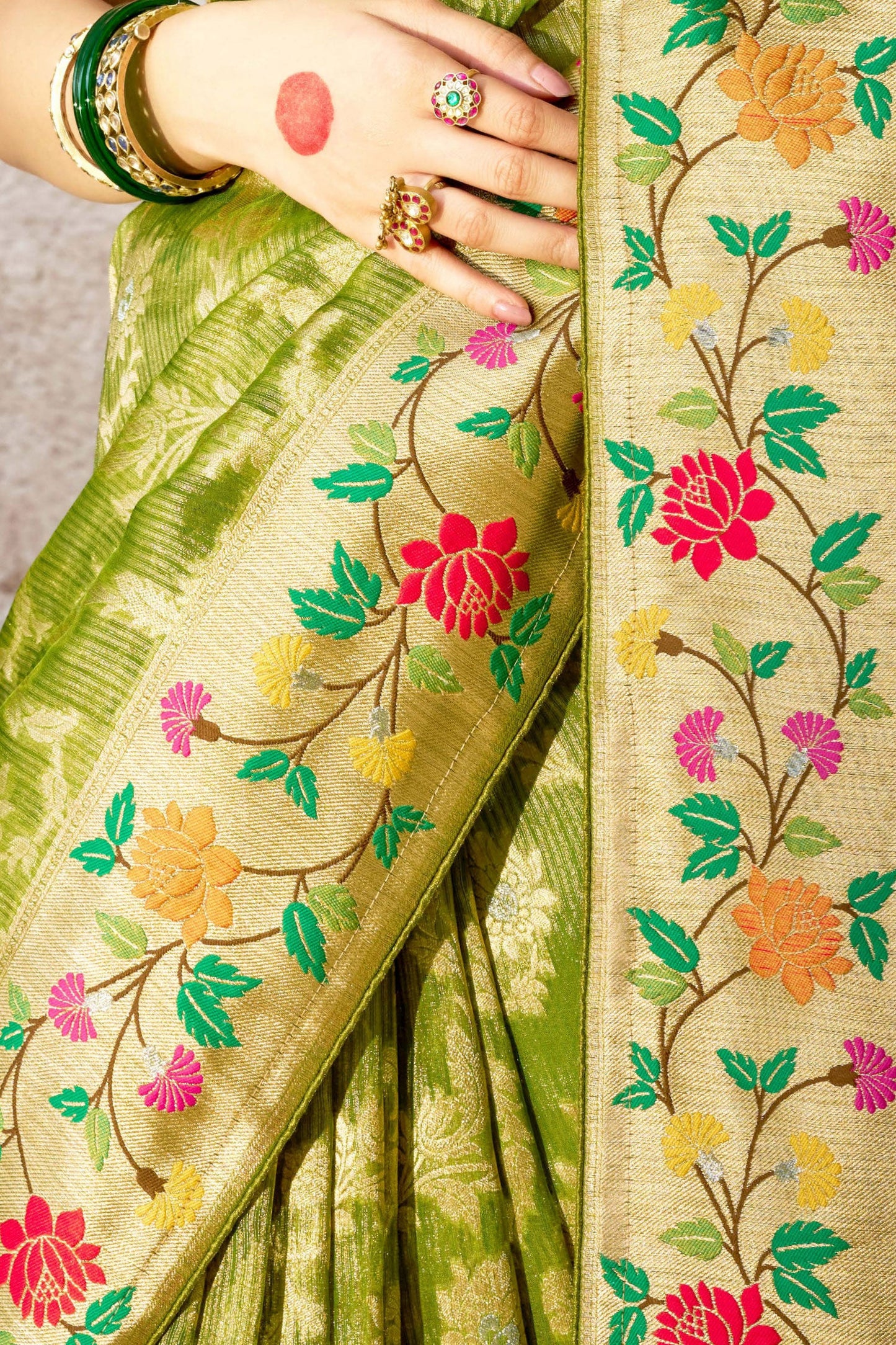 green-kora-silk-banarasi-saree-zb132843_4_SareeButa.com