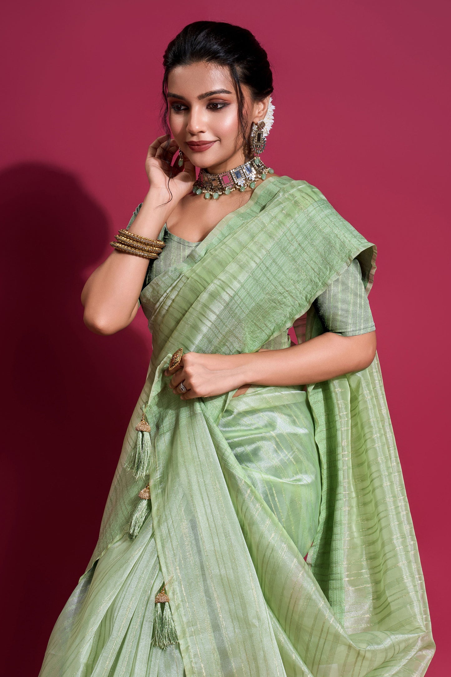 green-woven-organza-saree-zb131957_2_SareeButa.com