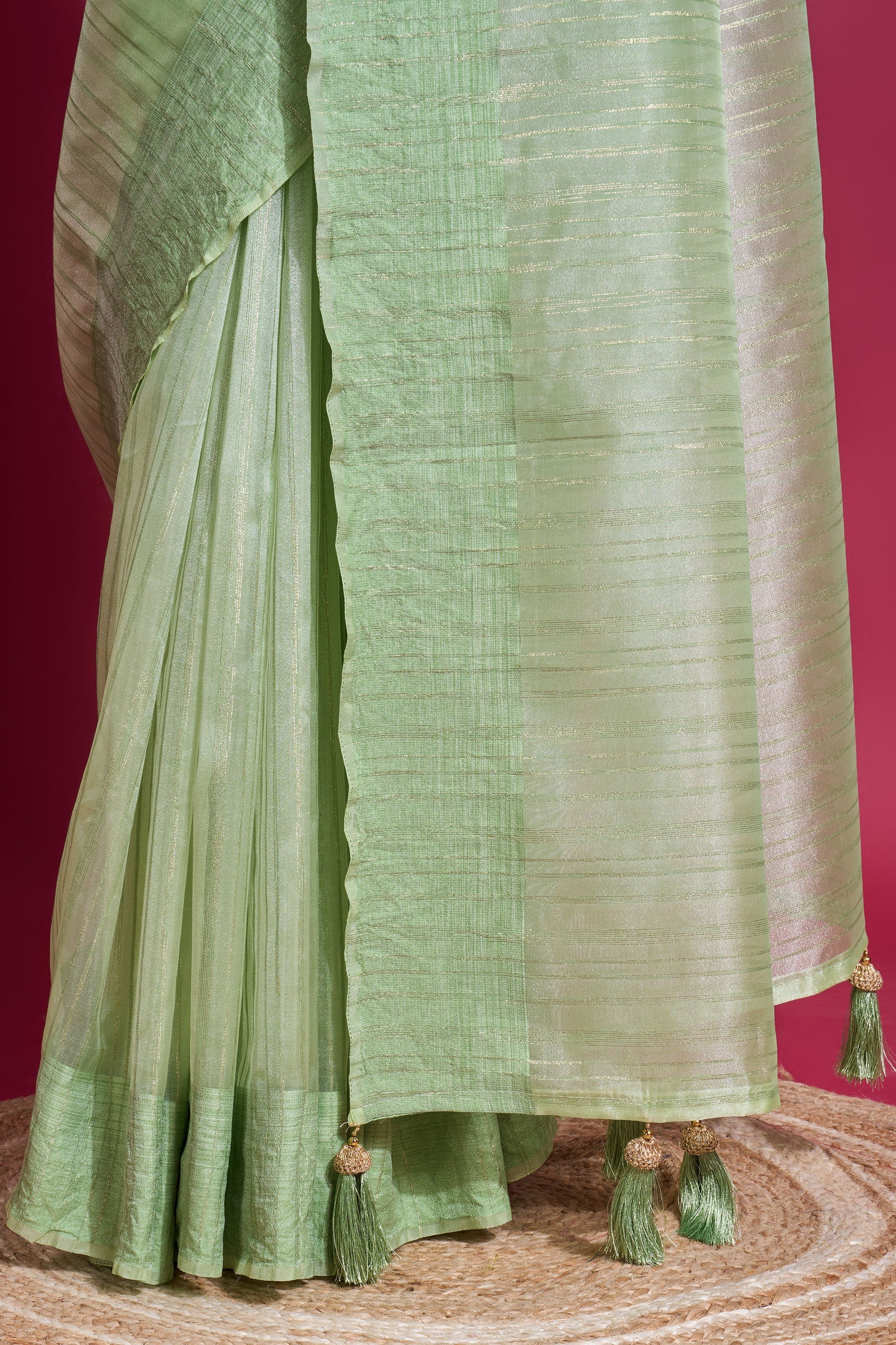 green-woven-organza-saree-zb131957_4_SareeButa.com