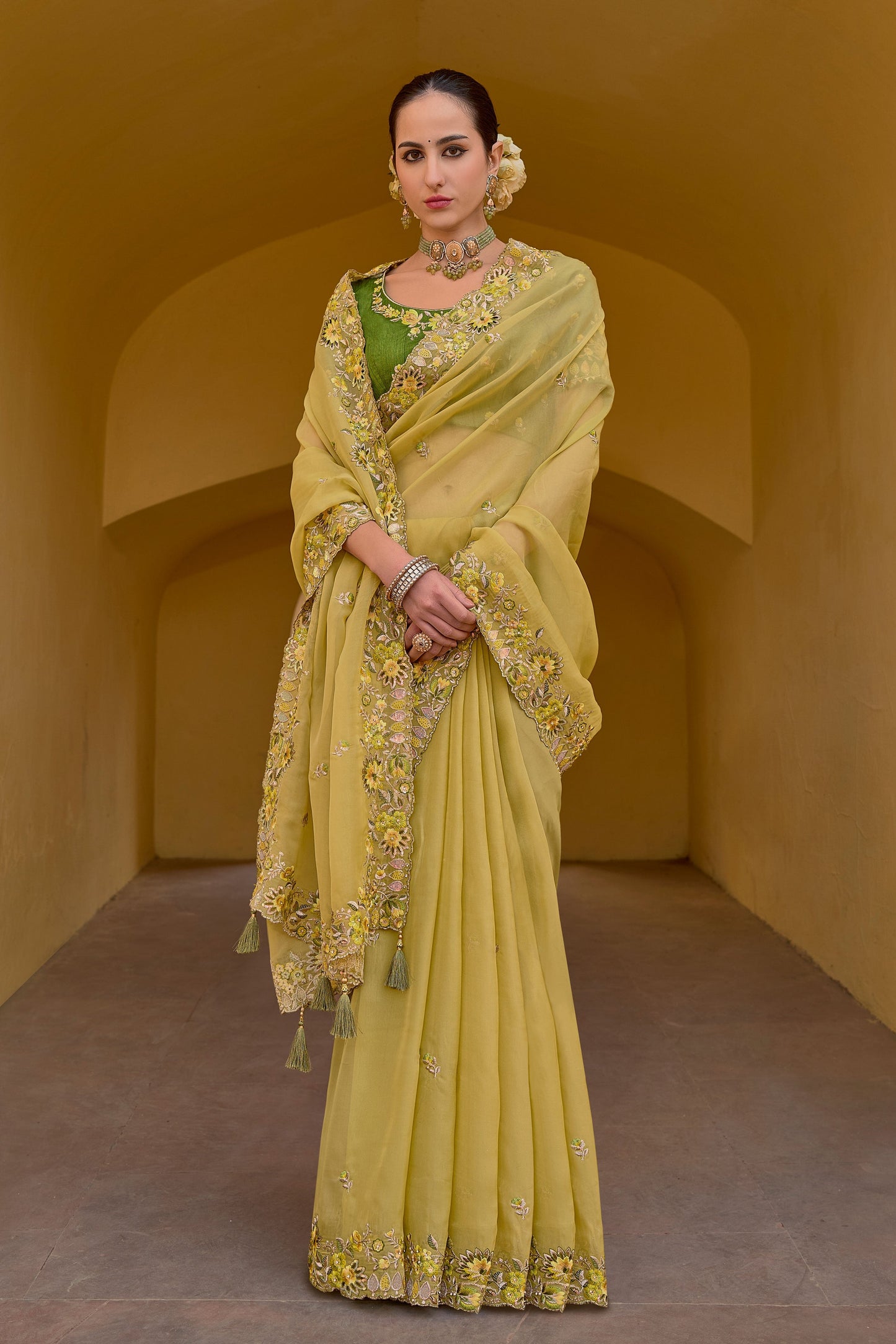 green-organza-silk-saree-zb130789_3_SareeButa.com