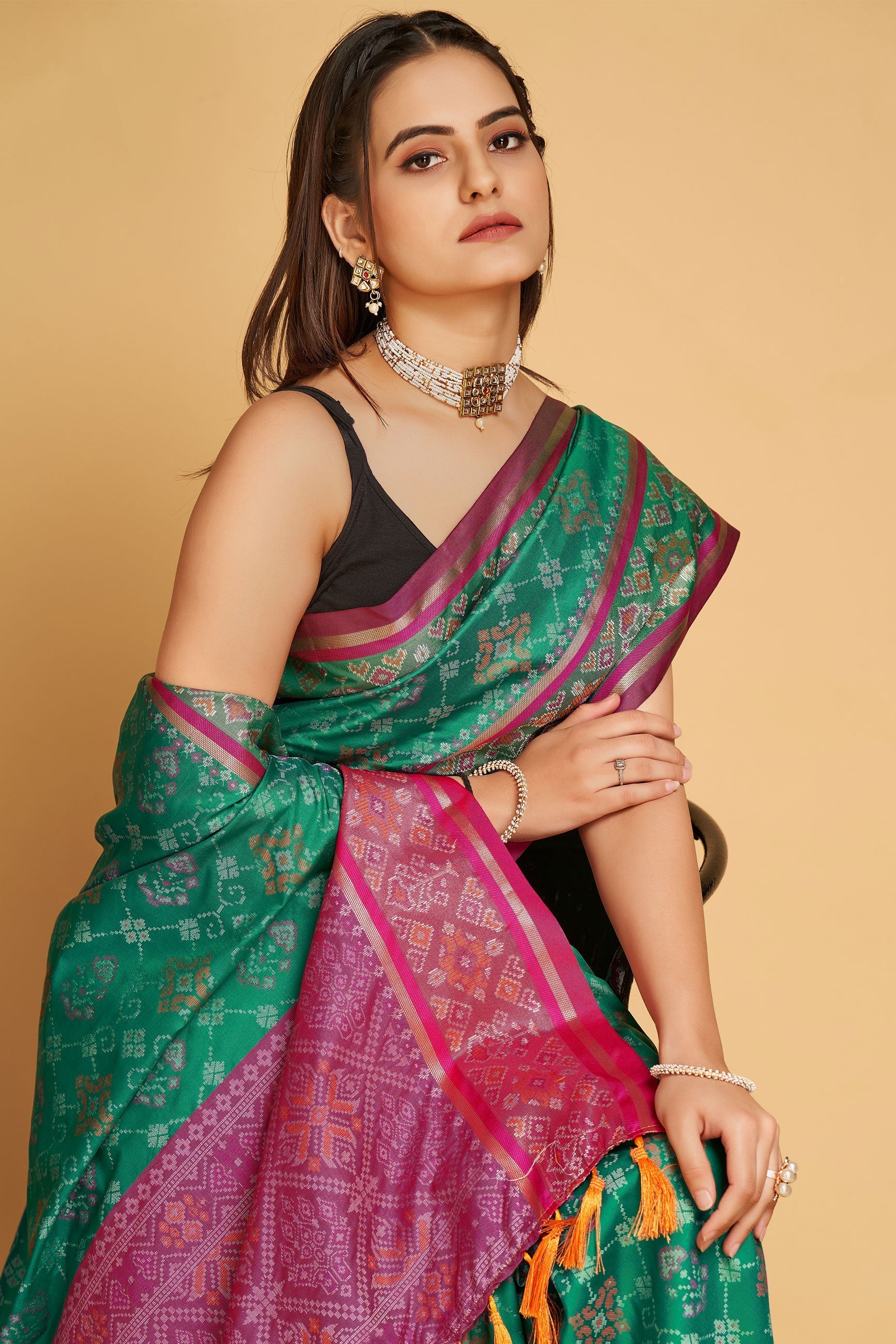 green-patola-silk-saree-zb130549_2_SareeButa.com