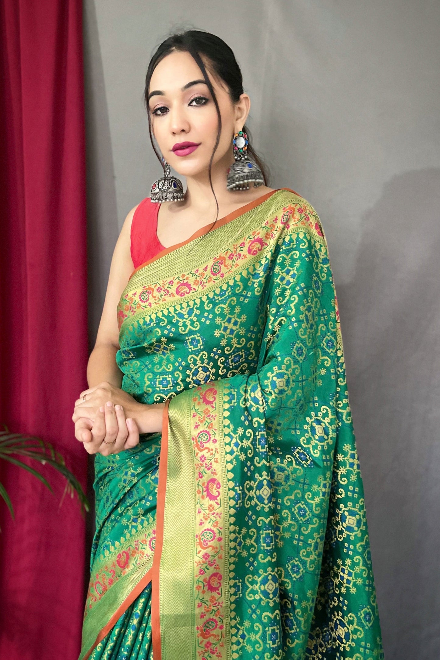 green-patola-silk-saree-zb131623_2_SareeButa.com