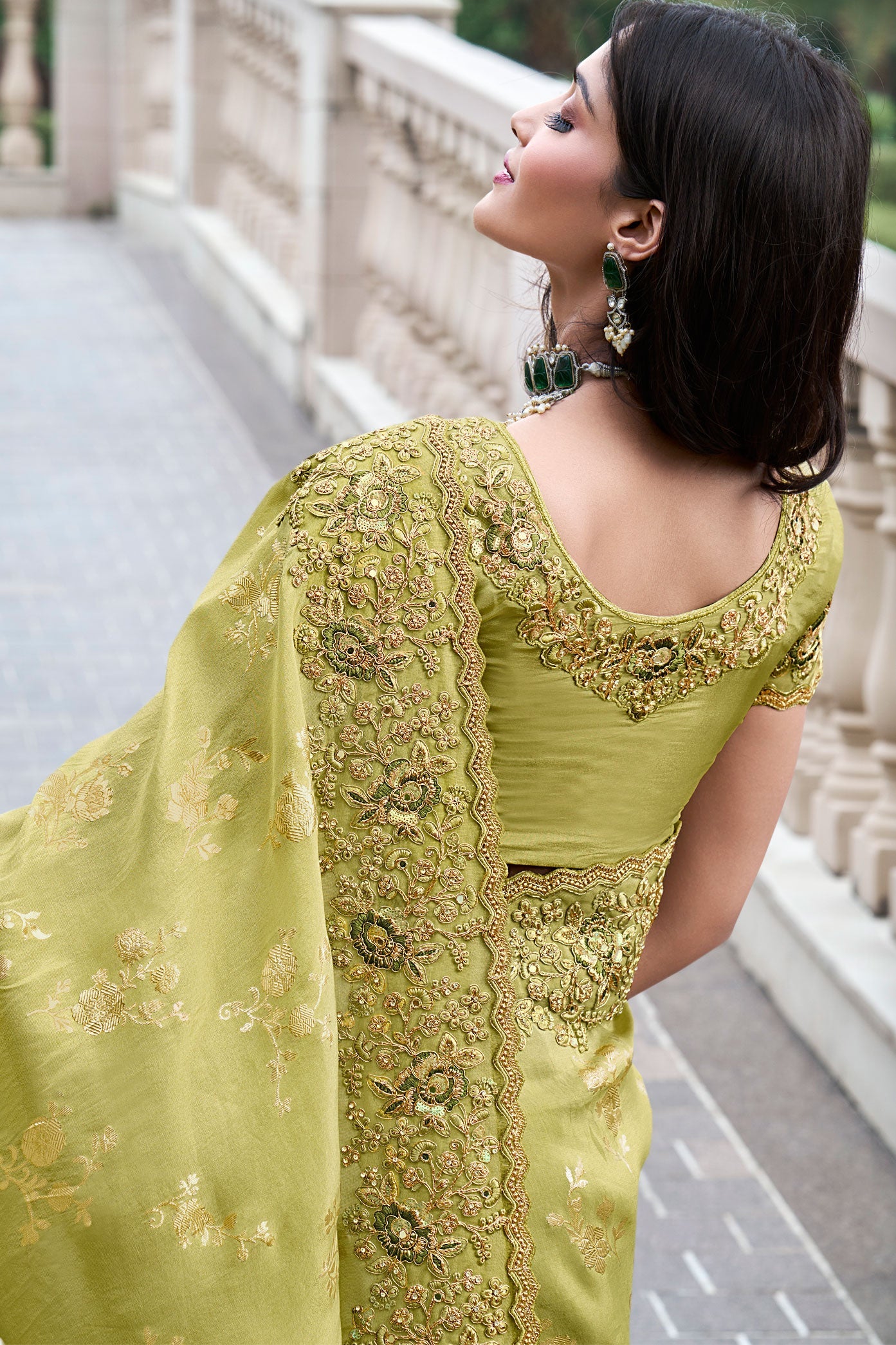 green-pure-tissue-silk-saree-zb132853_3_SareeButa.com