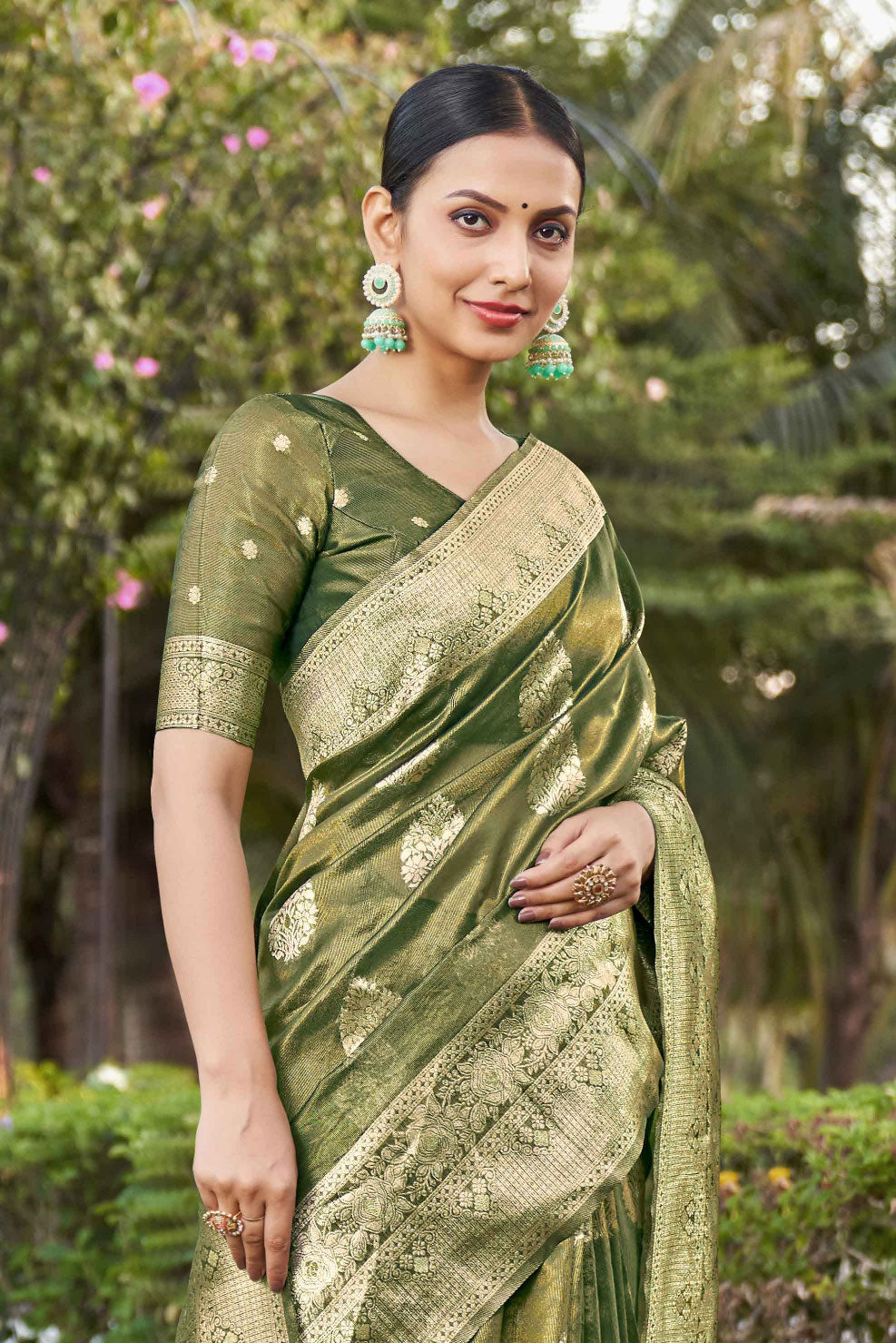 Green Shimmer Silk Saree-ZB131919_3