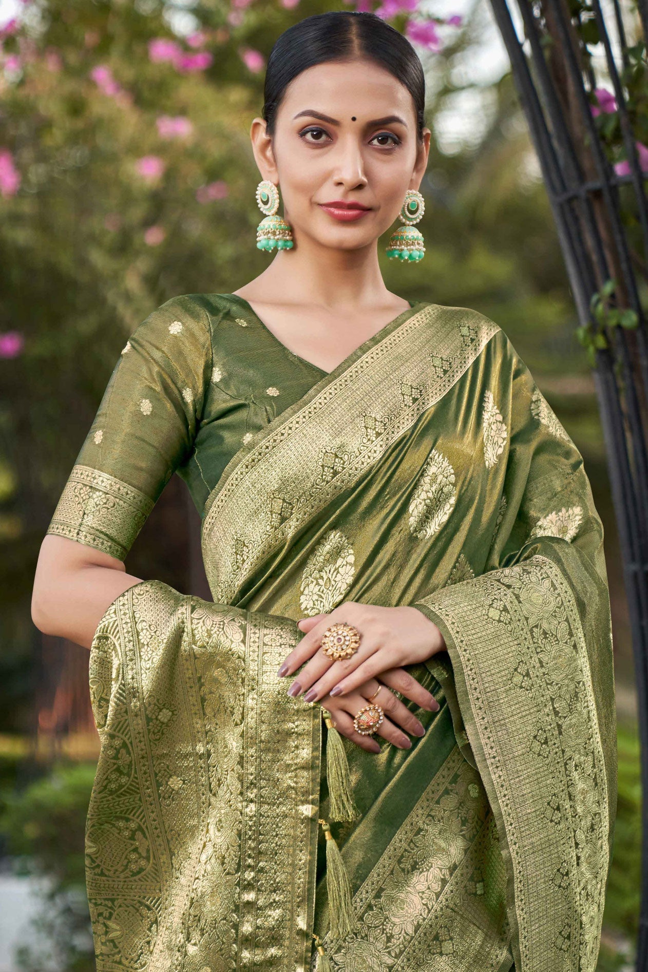 Green Shimmer Silk Saree-ZB131919_4