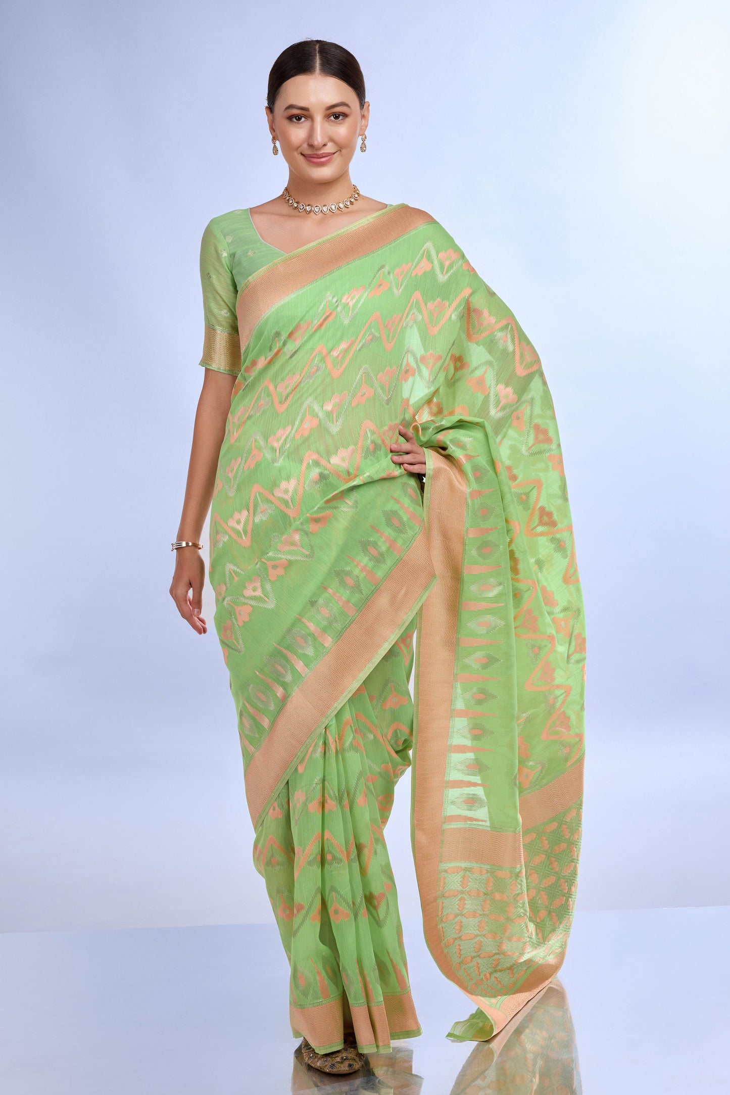 green-woven-linen-saree-zb132210_3_SareeButa.com