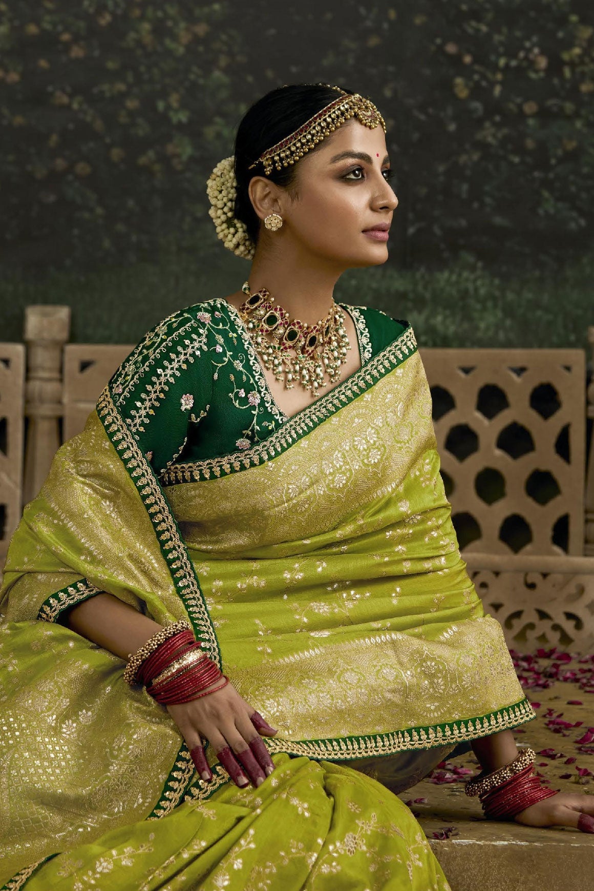 Green Woven Organza Silk Saree-ZB133224_3_SareeButa.com