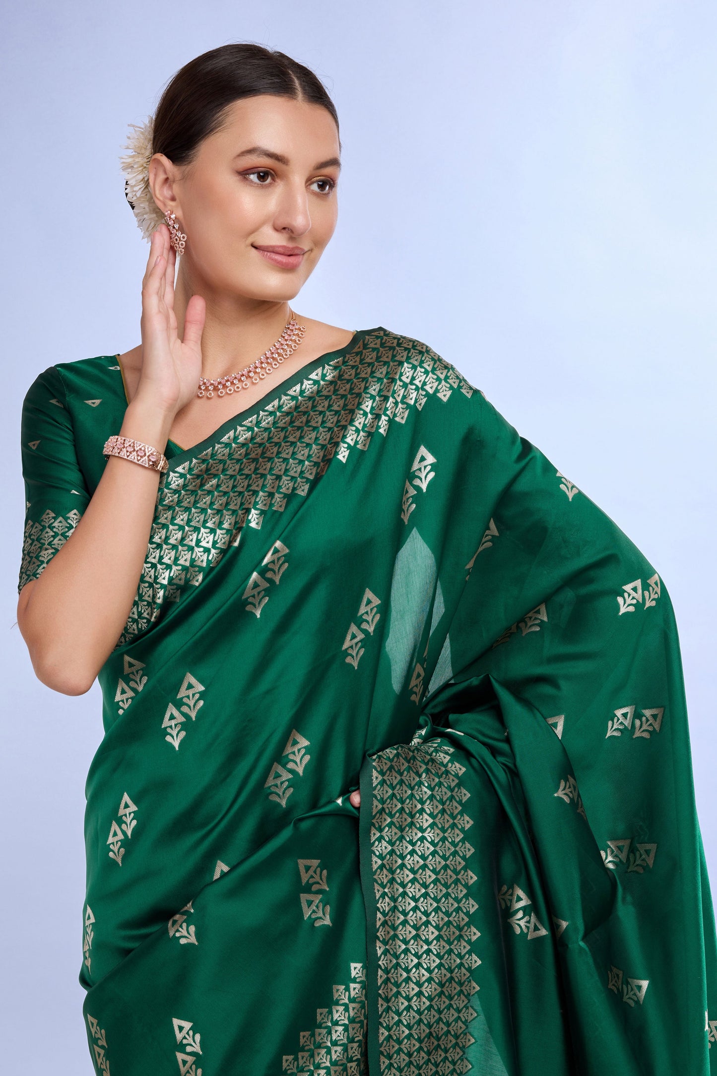 green-woven-silk-saree-zb132188_2_SareeButa.com