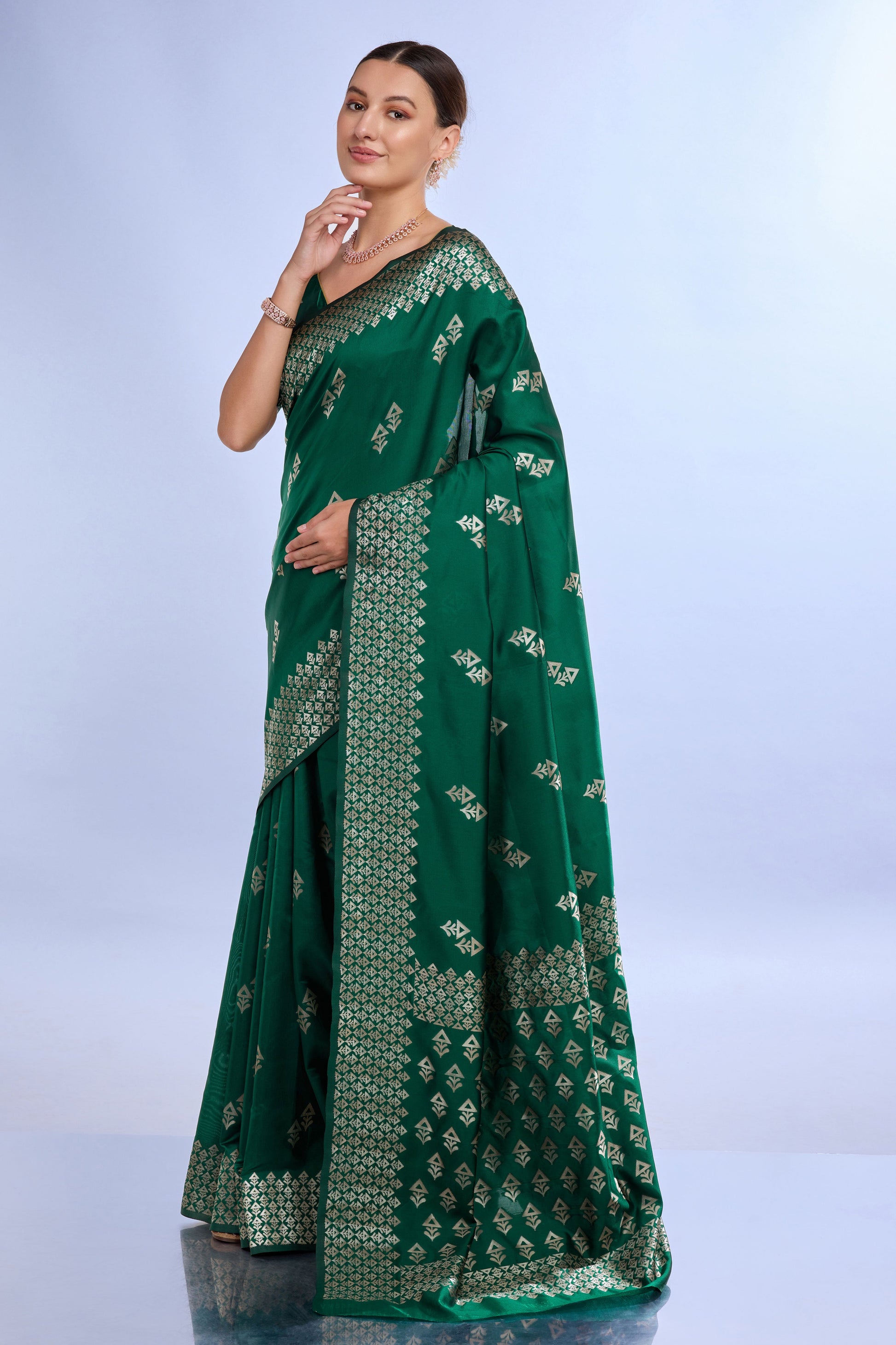 green-woven-silk-saree-zb132188_3_SareeButa.com