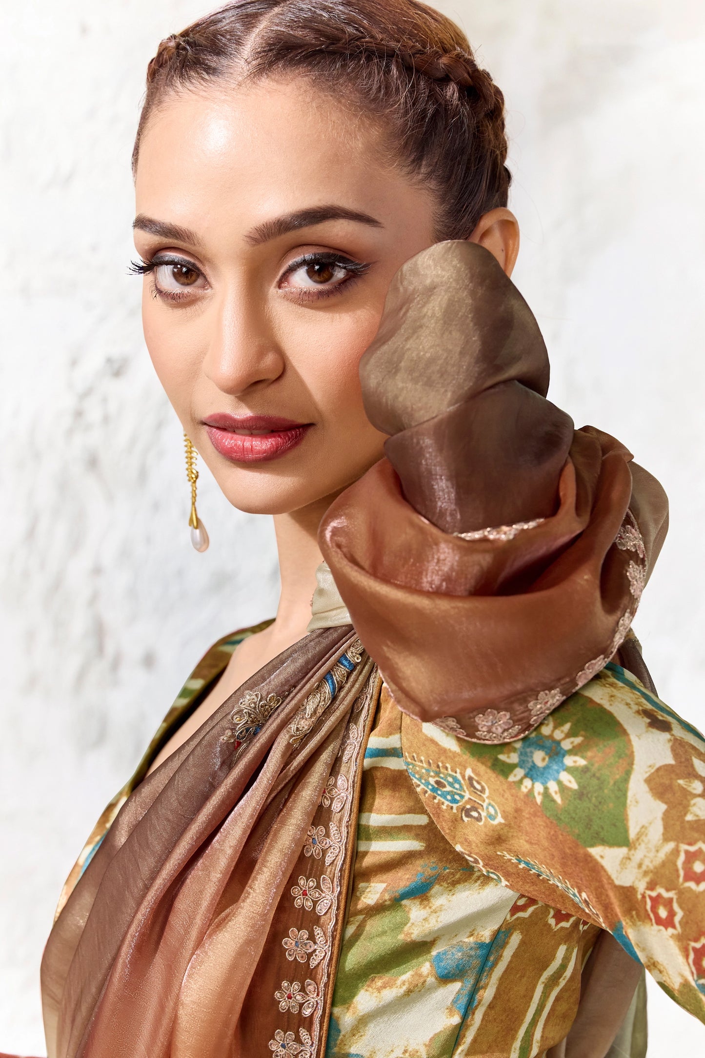 Green And Brown Embroidered Tissue Silk Saree-SAR13157_2_SareeButa.com