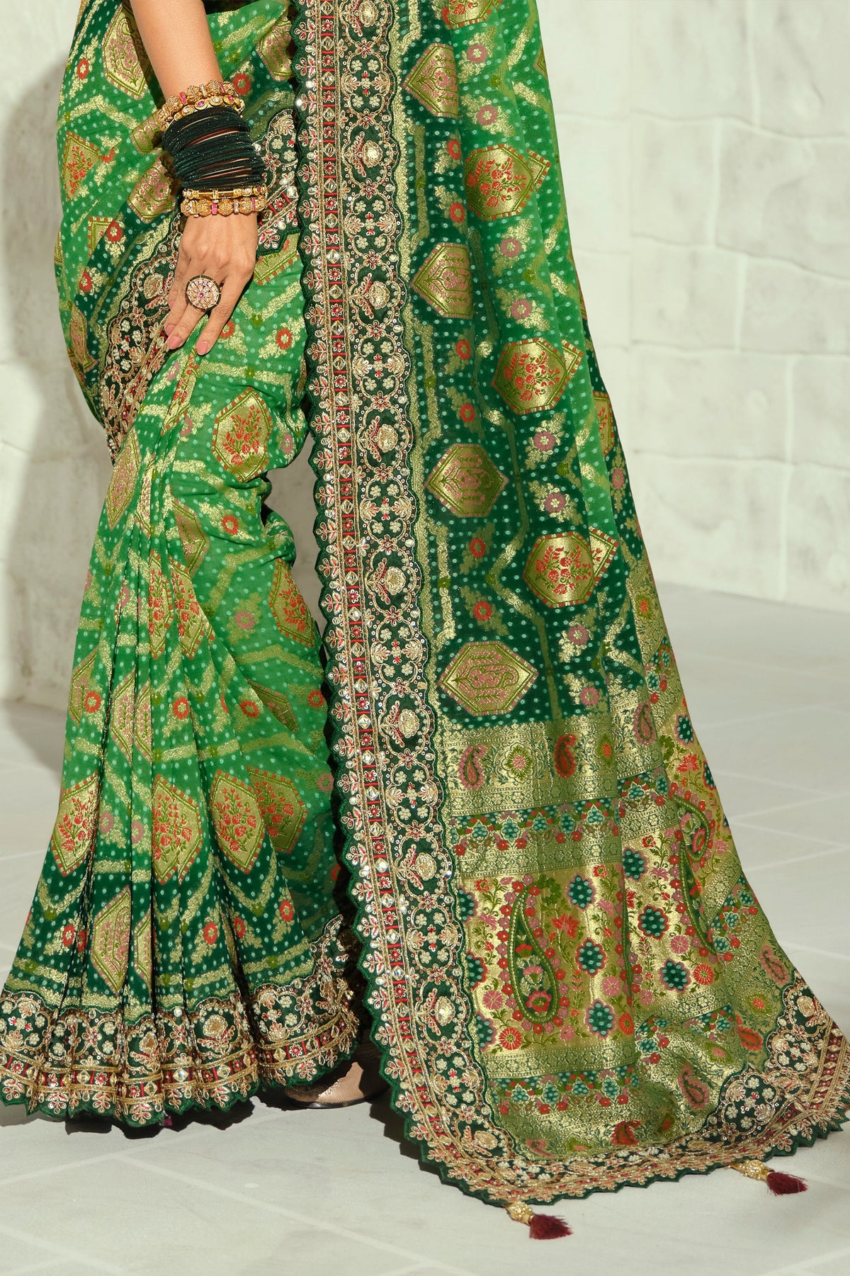 Green Embroidered Georgette Bandhej Saree-SAR13394_6_SareeButa.com