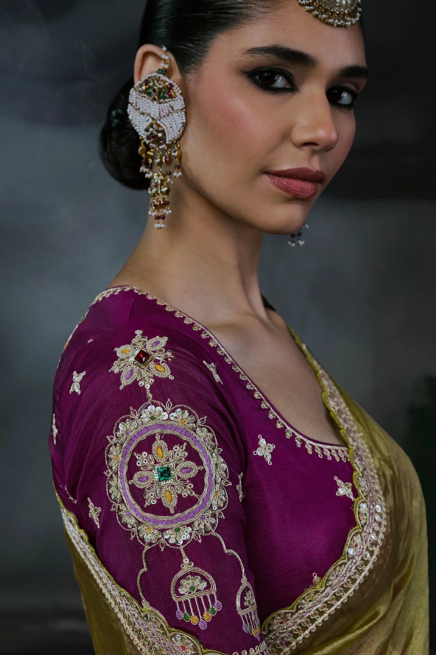 Green Embroidered Tissue Organza Saree-SAR13099_4_SareeButa.com