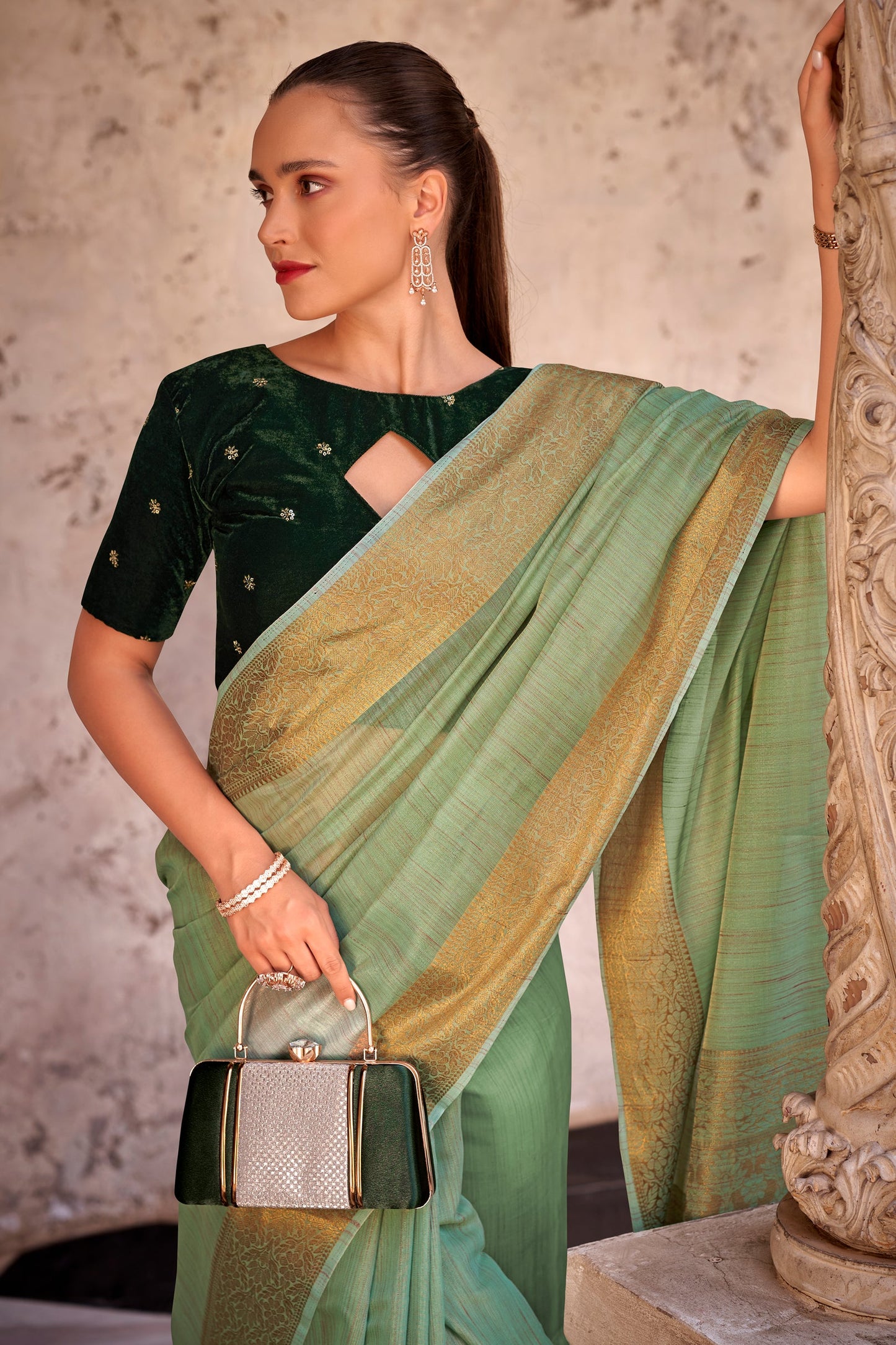 green-linen-silk-saree-zb132468_3_SareeButa.com