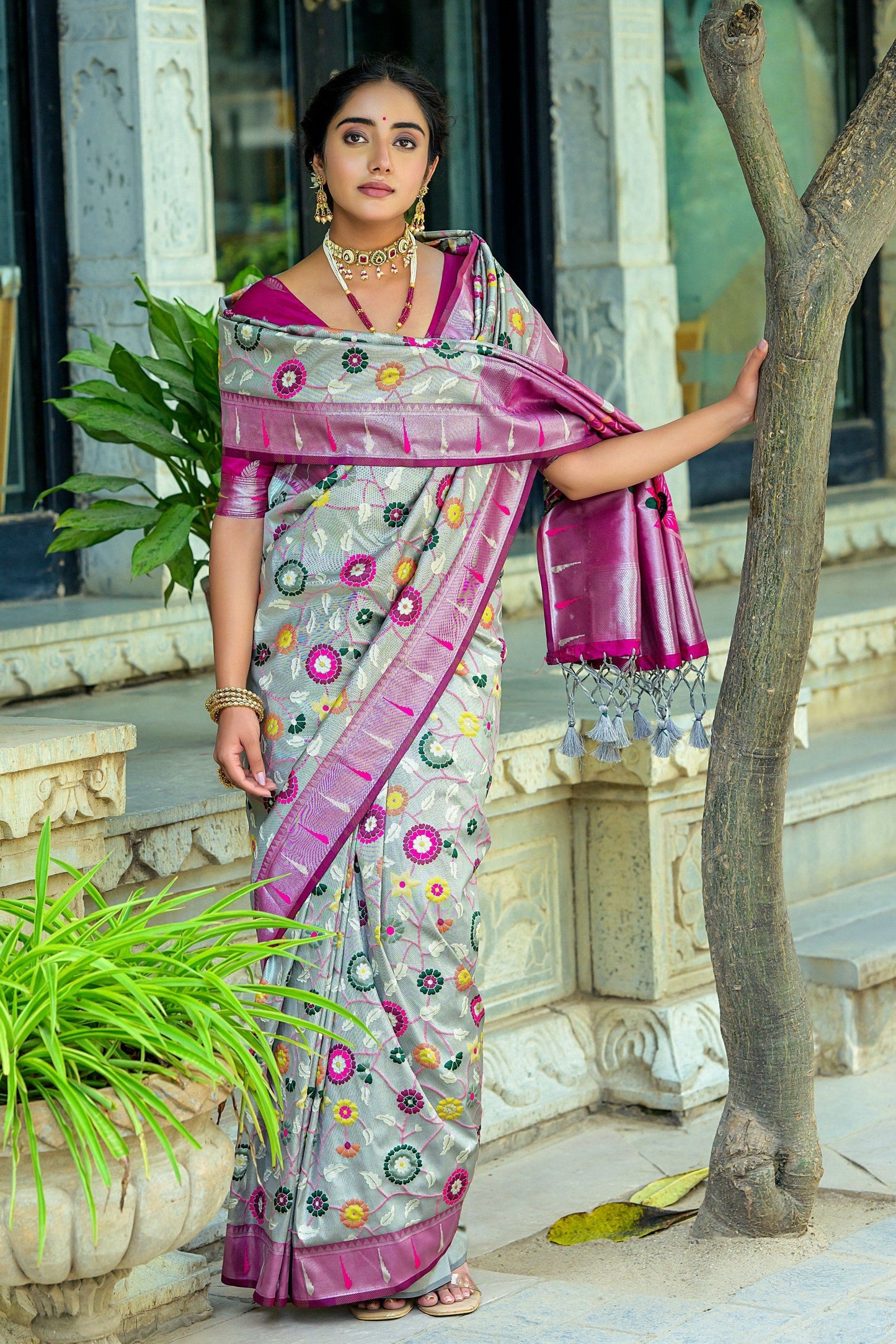 green-paithani-silk-saree-zb130487_3_SareeButa.com