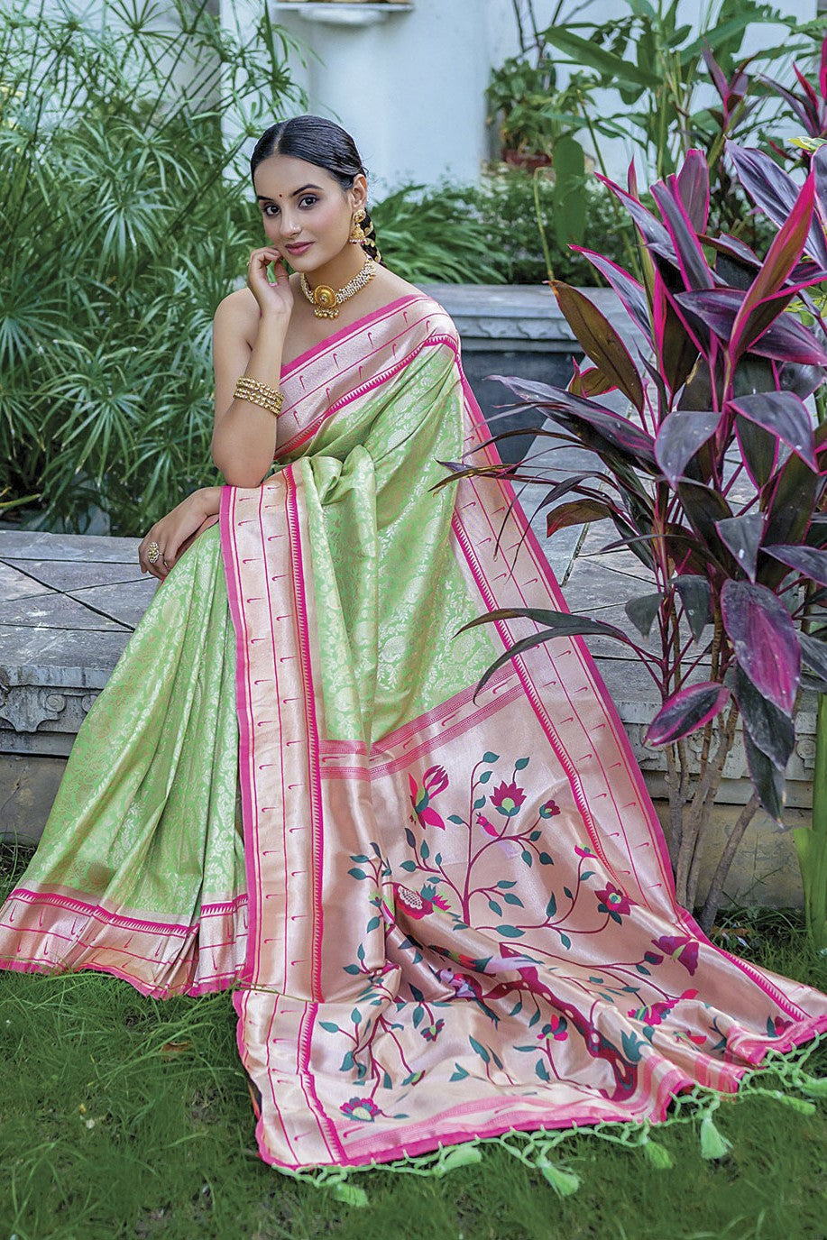 green-paithani-silk-saree-zb131601_3_SareeButa.com