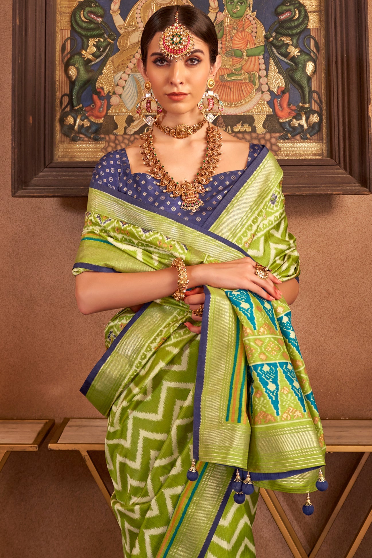 green-patola-silk-saree-zb132053_2_SareeButa.com