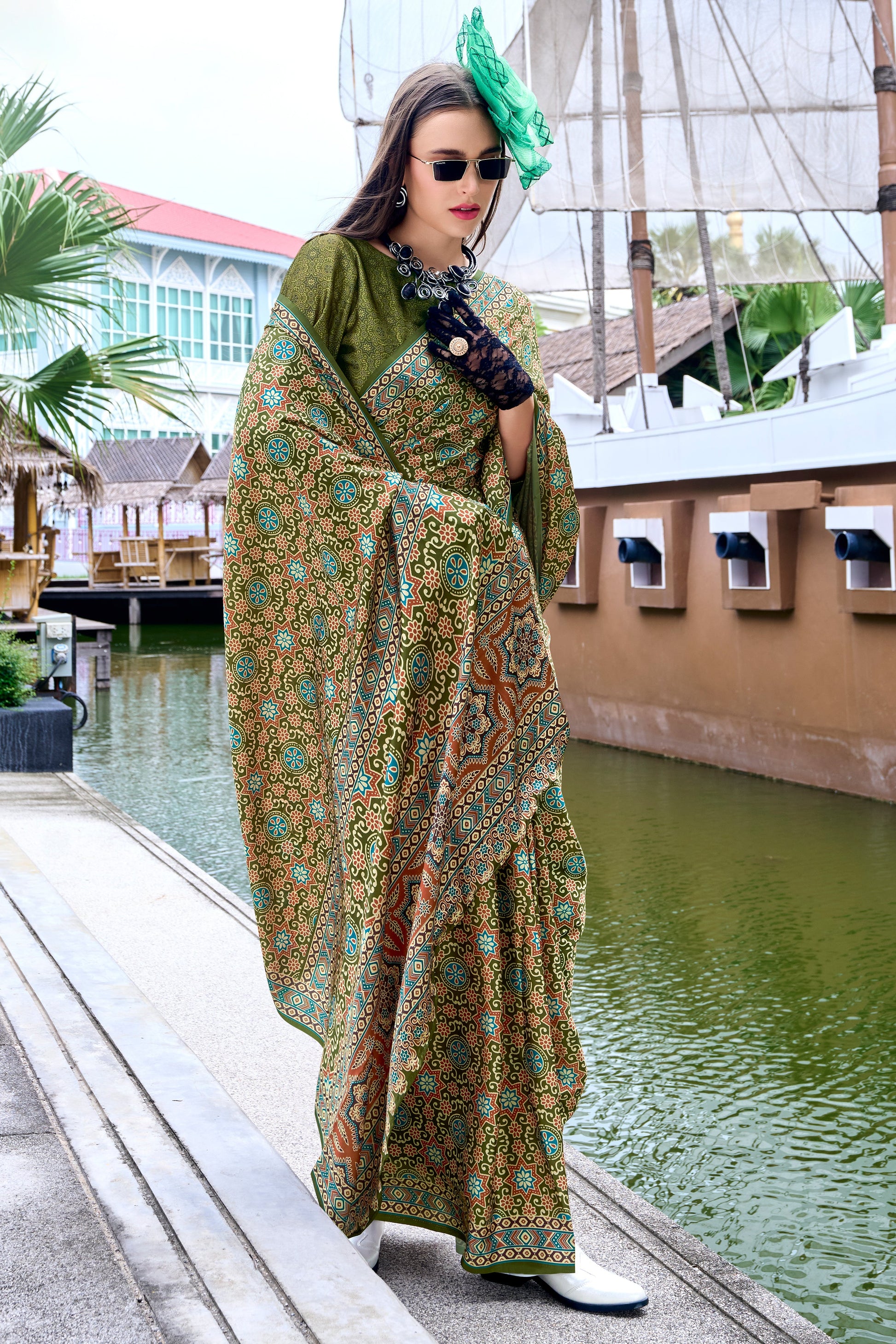 Green Printed Satin Silk Saree-ZB133612_3_SareeButa.com