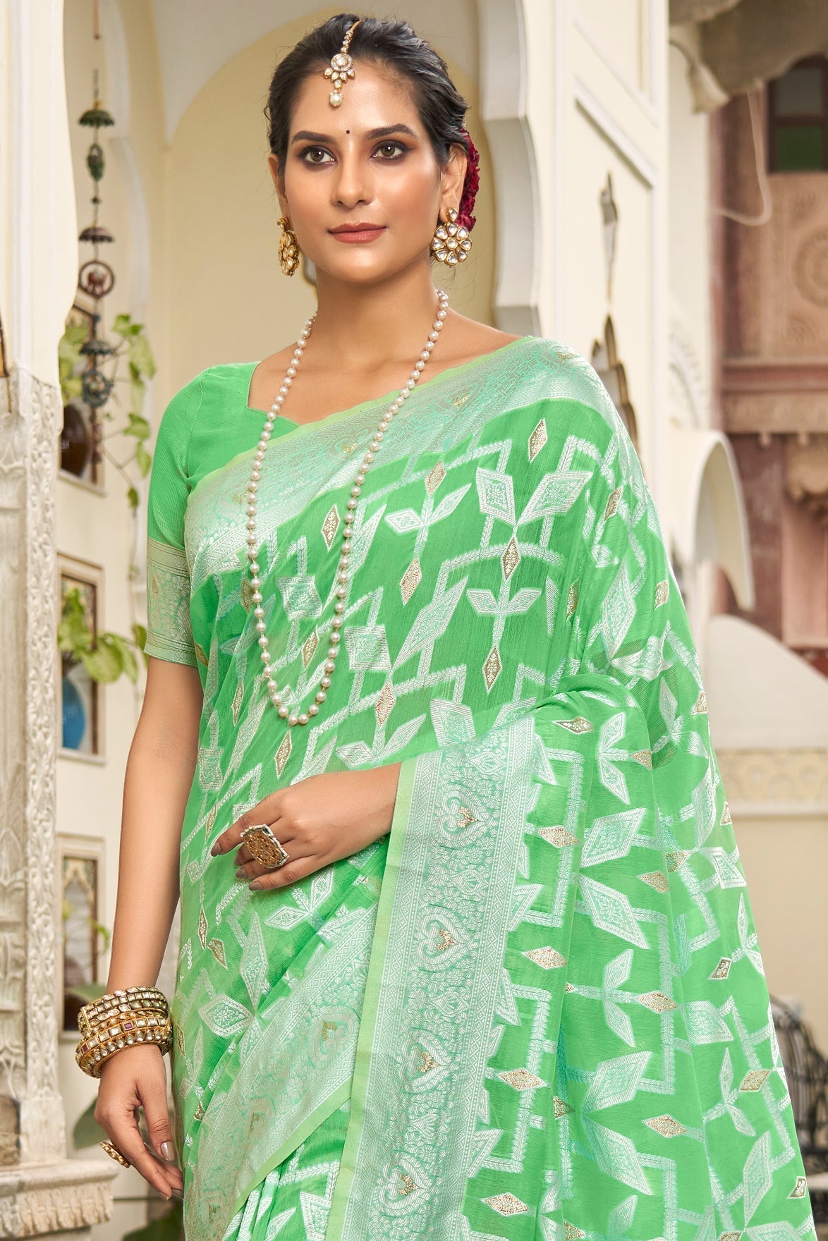 green-woven-cotton-saree-zb132445_2_SareeButa.com