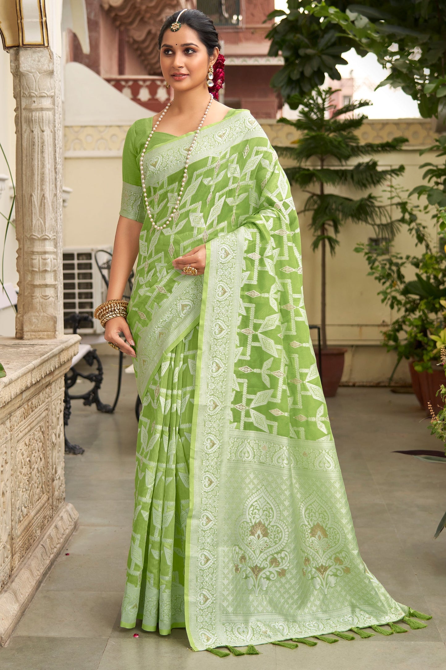 green-woven-cotton-saree-zb132447_1_SareeButa.com