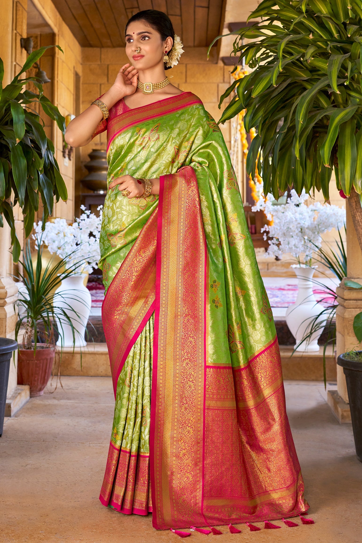 green-silk-kanjivaram-saree-zb132334_1_SareeButa.com