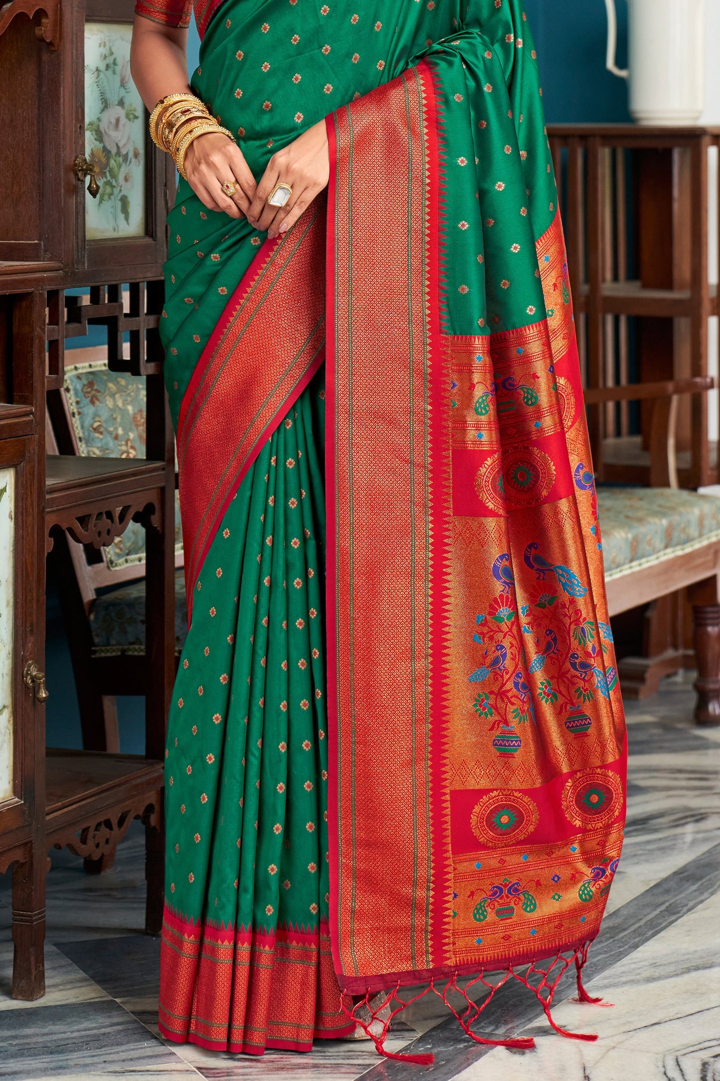 green-silk-paithani-saree-zb132297_4_SareeButa.com