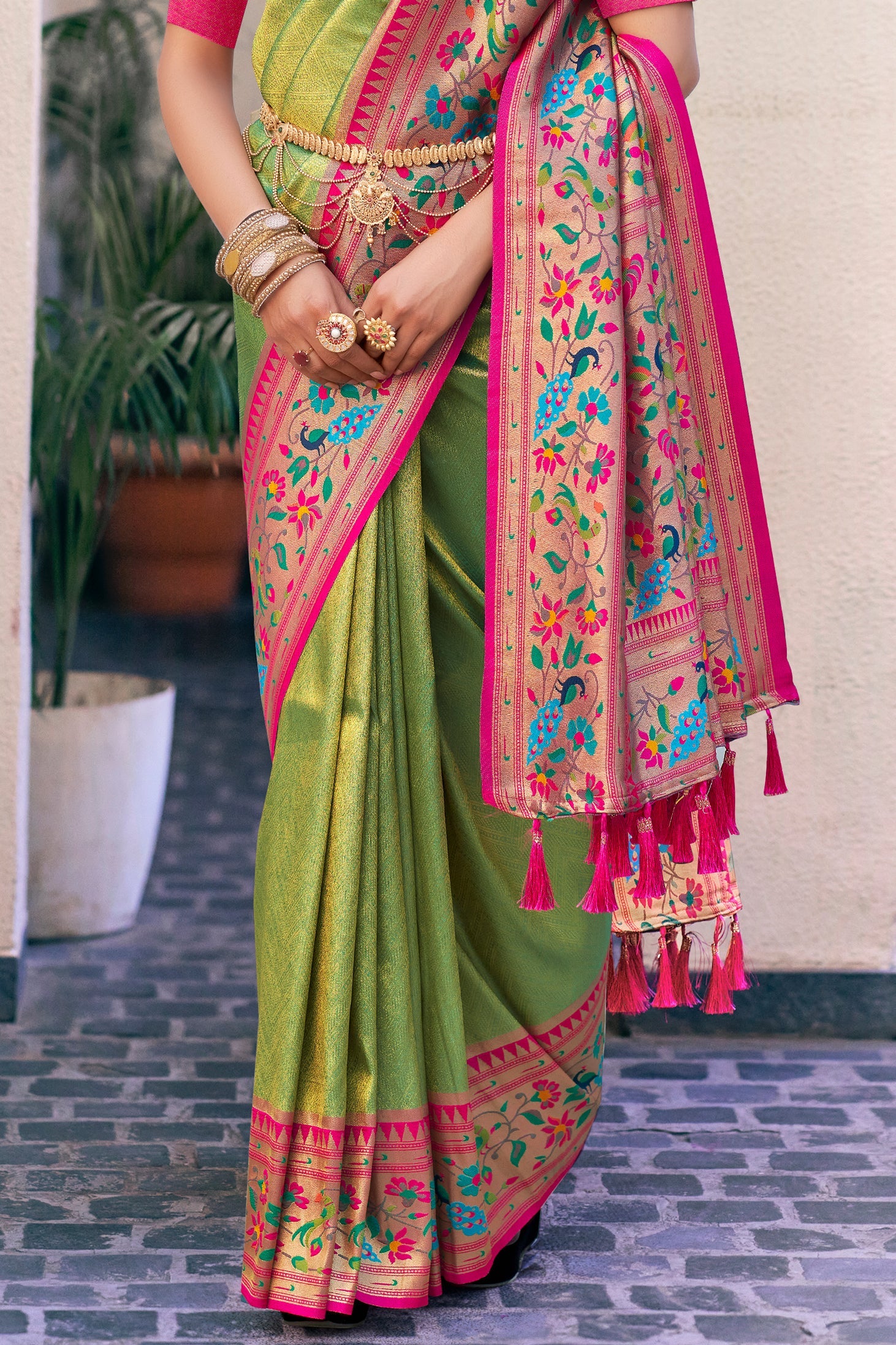 Green Silk Paithani Saree-ZB132389_4