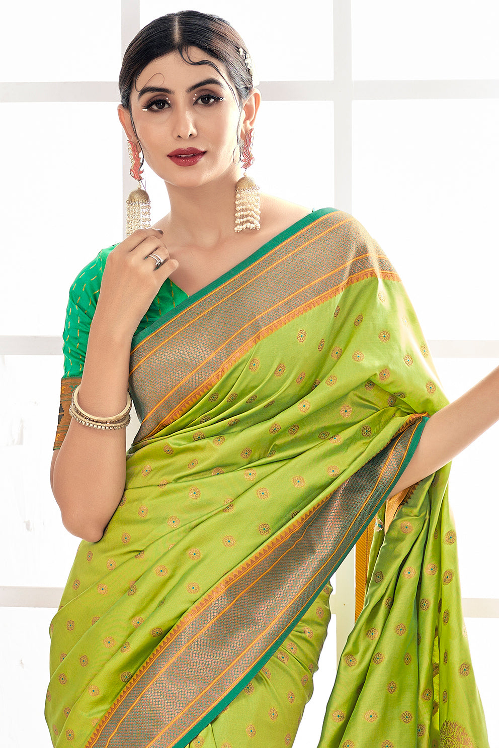 green-silk-paithani-saree-zb132411_3_SareeButa.com